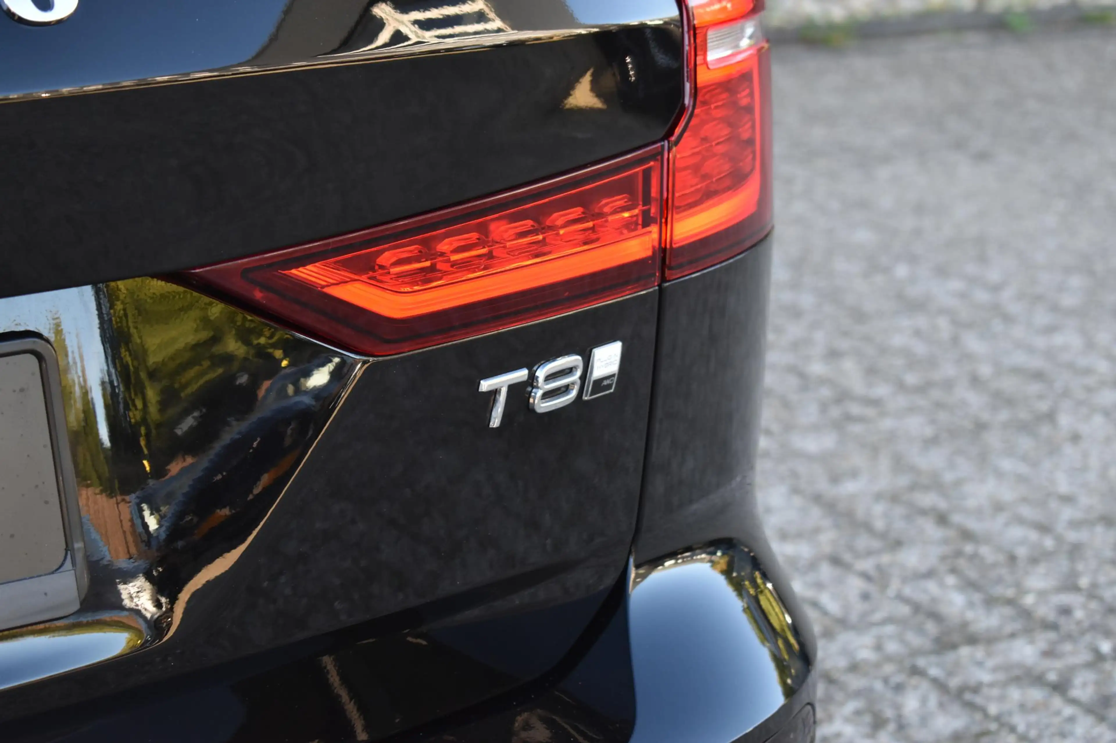 Volvo V60 T8 Plug-in hybrid AWD Plus Dark | Panoramadak | Tr — photo 8