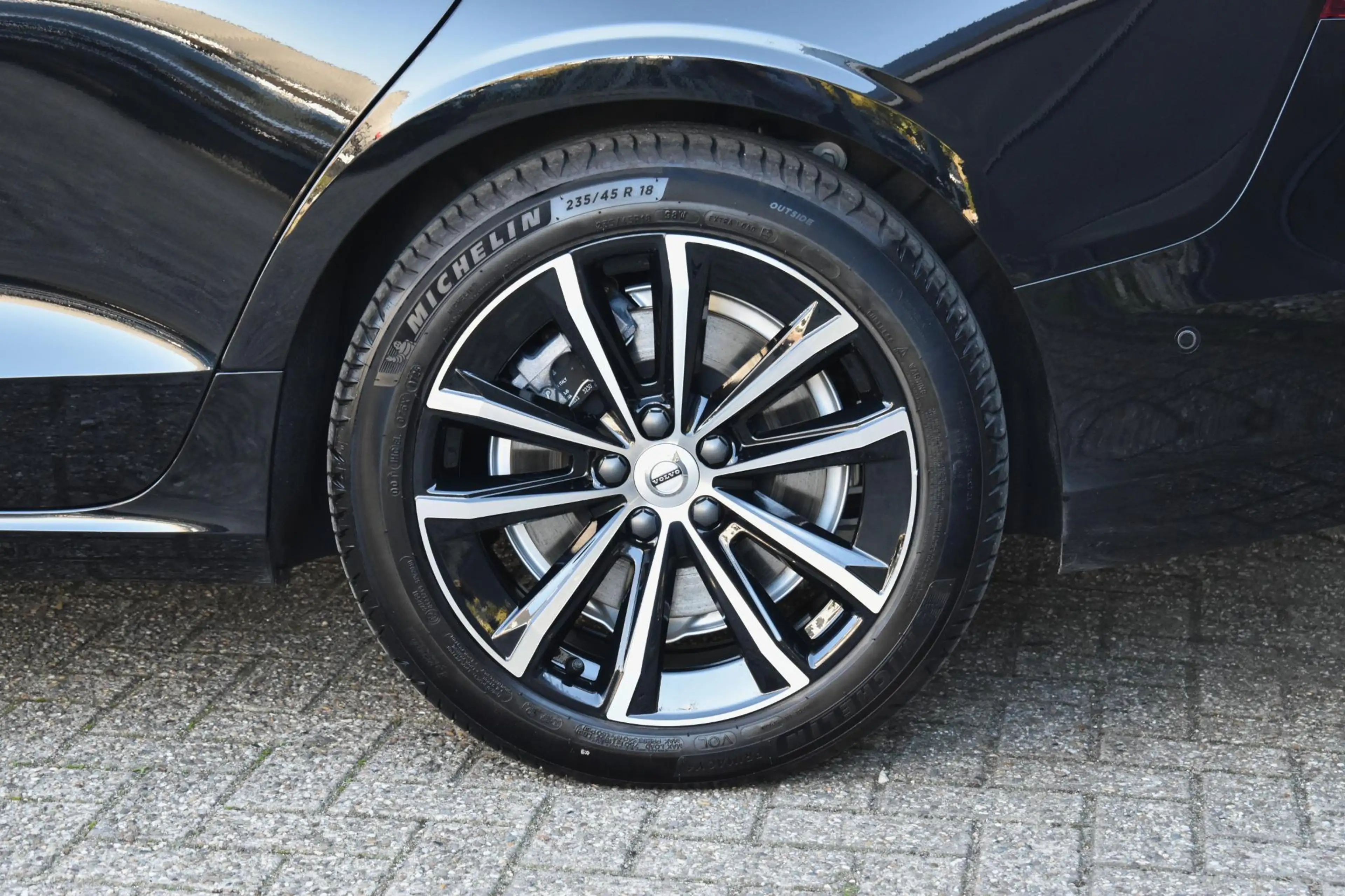 Volvo V60 T8 Plug-in hybrid AWD Plus Dark | Panoramadak | Tr — photo 12