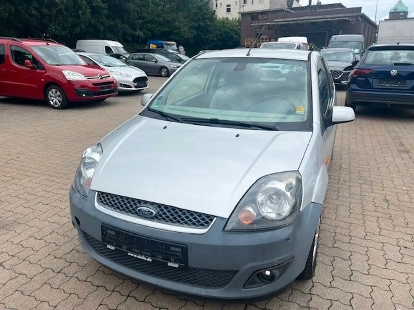 Ford Fiesta Ghia *Automatik* *Klimaanlage* Silber - 2