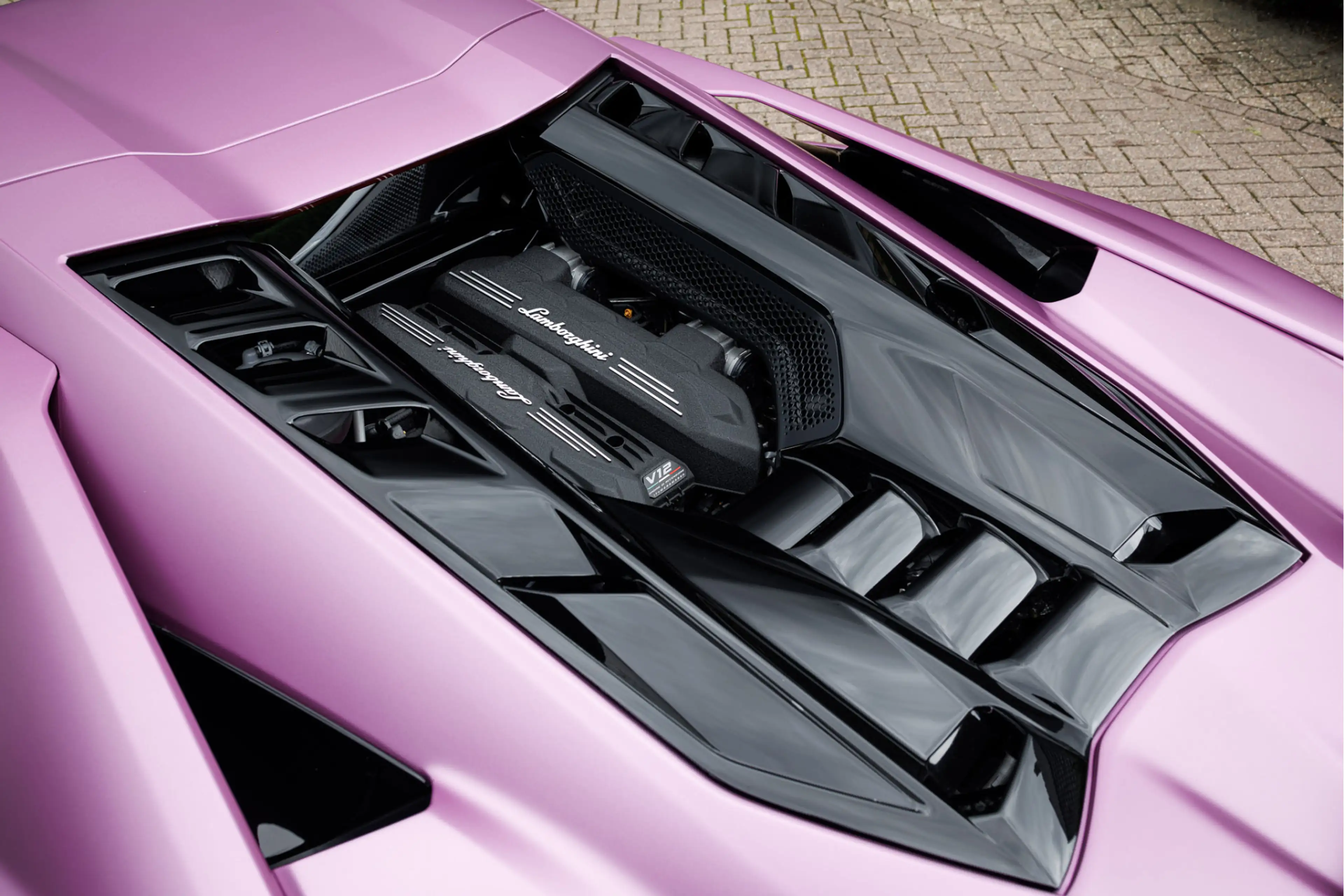 Lamborghini Revuelto 6.5 V12 ''Viola 30th Matte'' Ad Personam Ad Person — photo 19