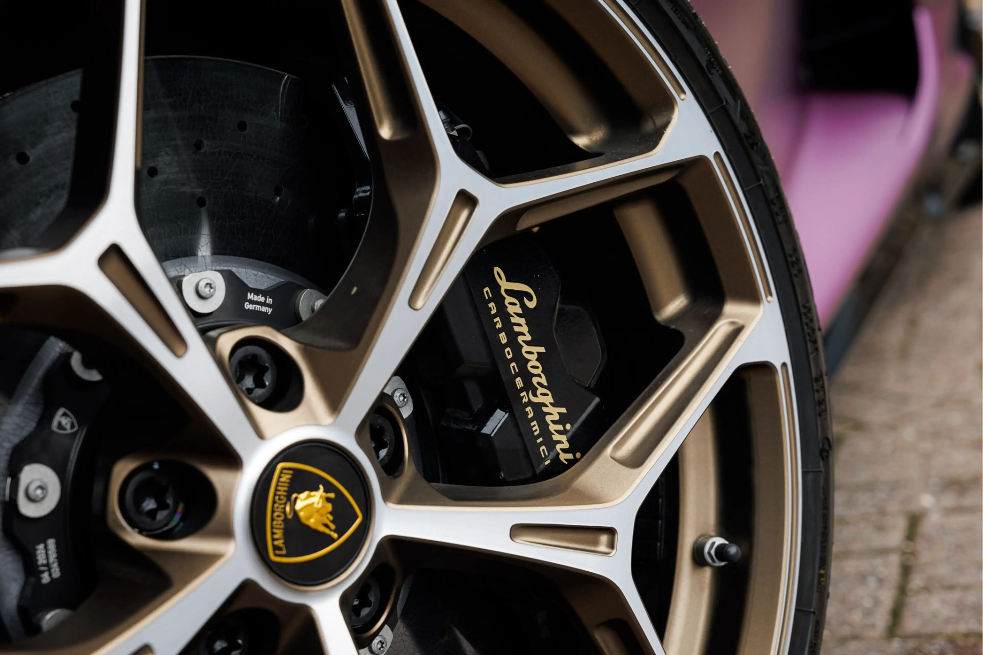 Lamborghini Revuelto 6.5 V12 ''Viola 30th Matte'' Ad Personam Ad Person — photo 13