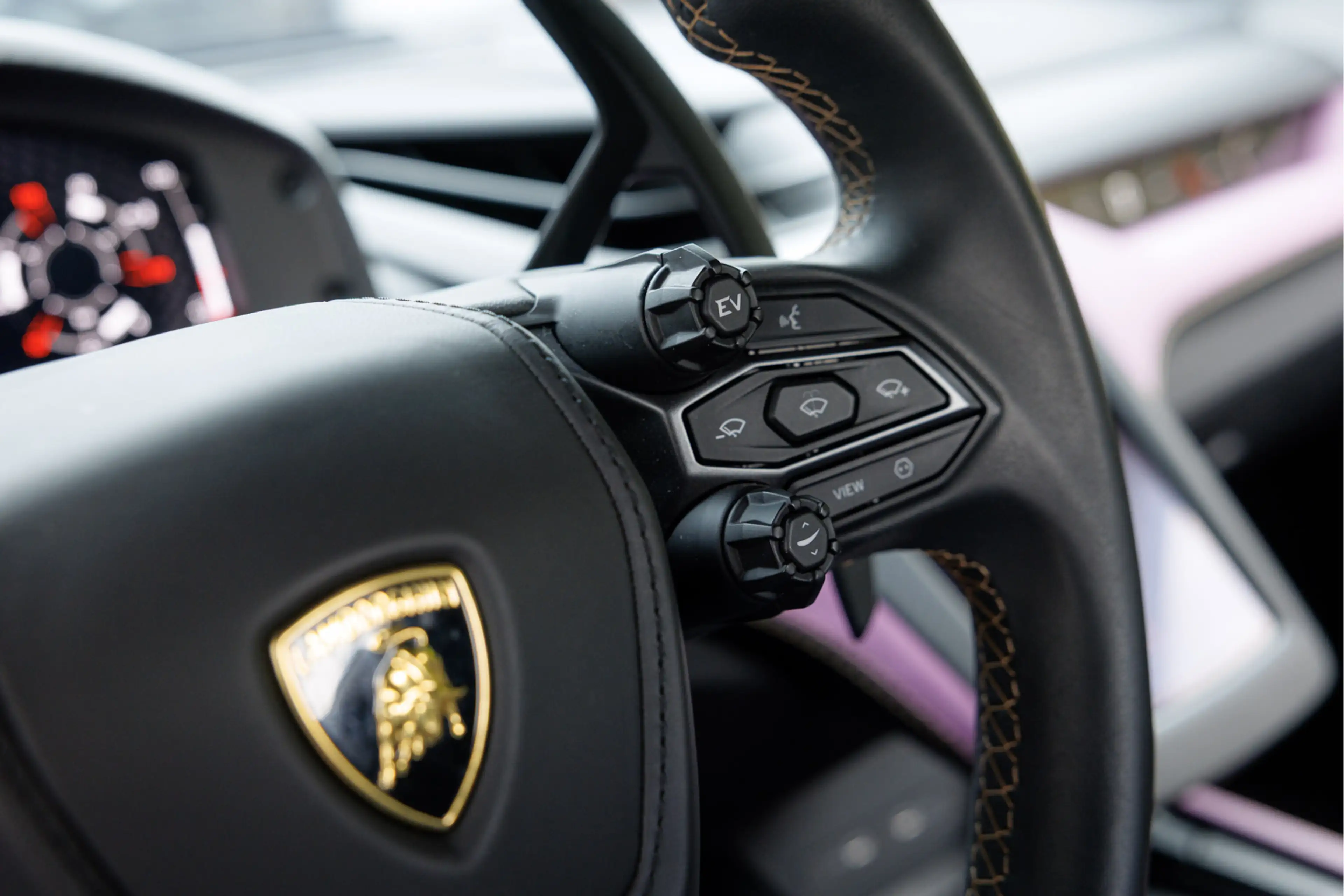Lamborghini Revuelto 6.5 V12 ''Viola 30th Matte'' Ad Personam Ad Person — photo 24