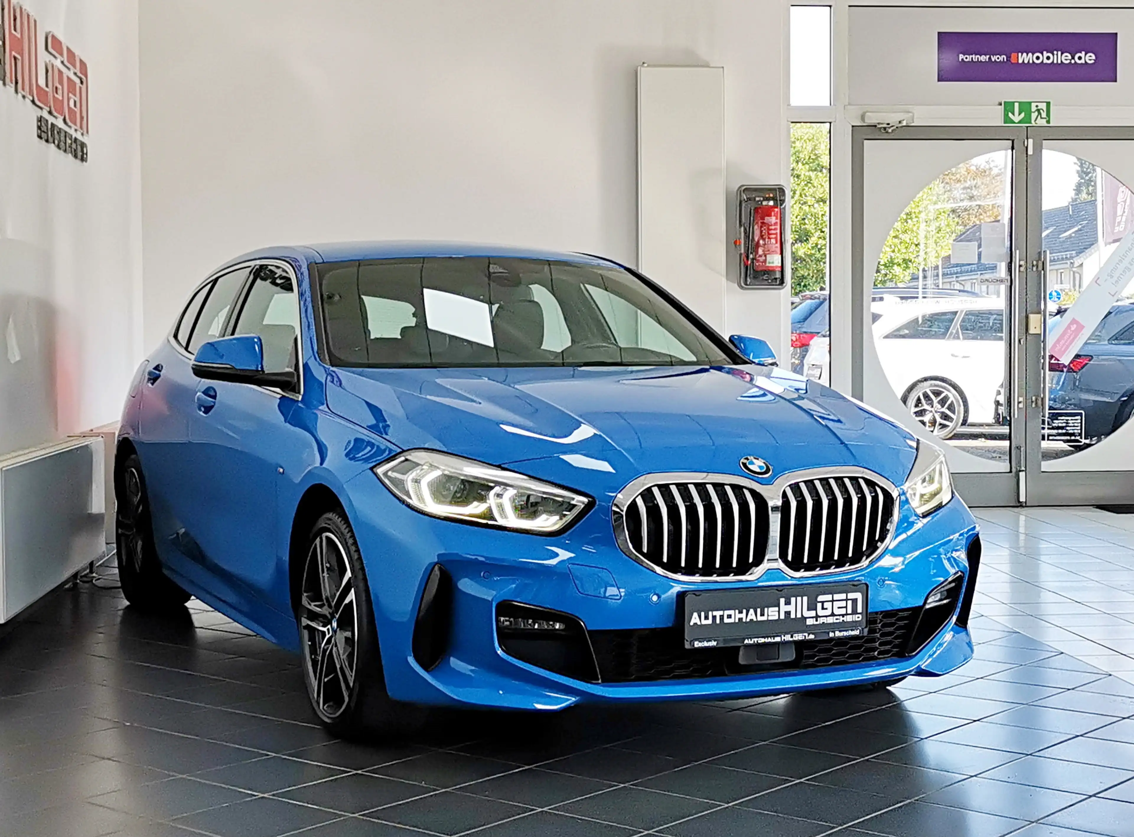 BMW 120 d xDrive M Sport Aut*AHK*Virtual*CarPlay*SHZ — photo 3
