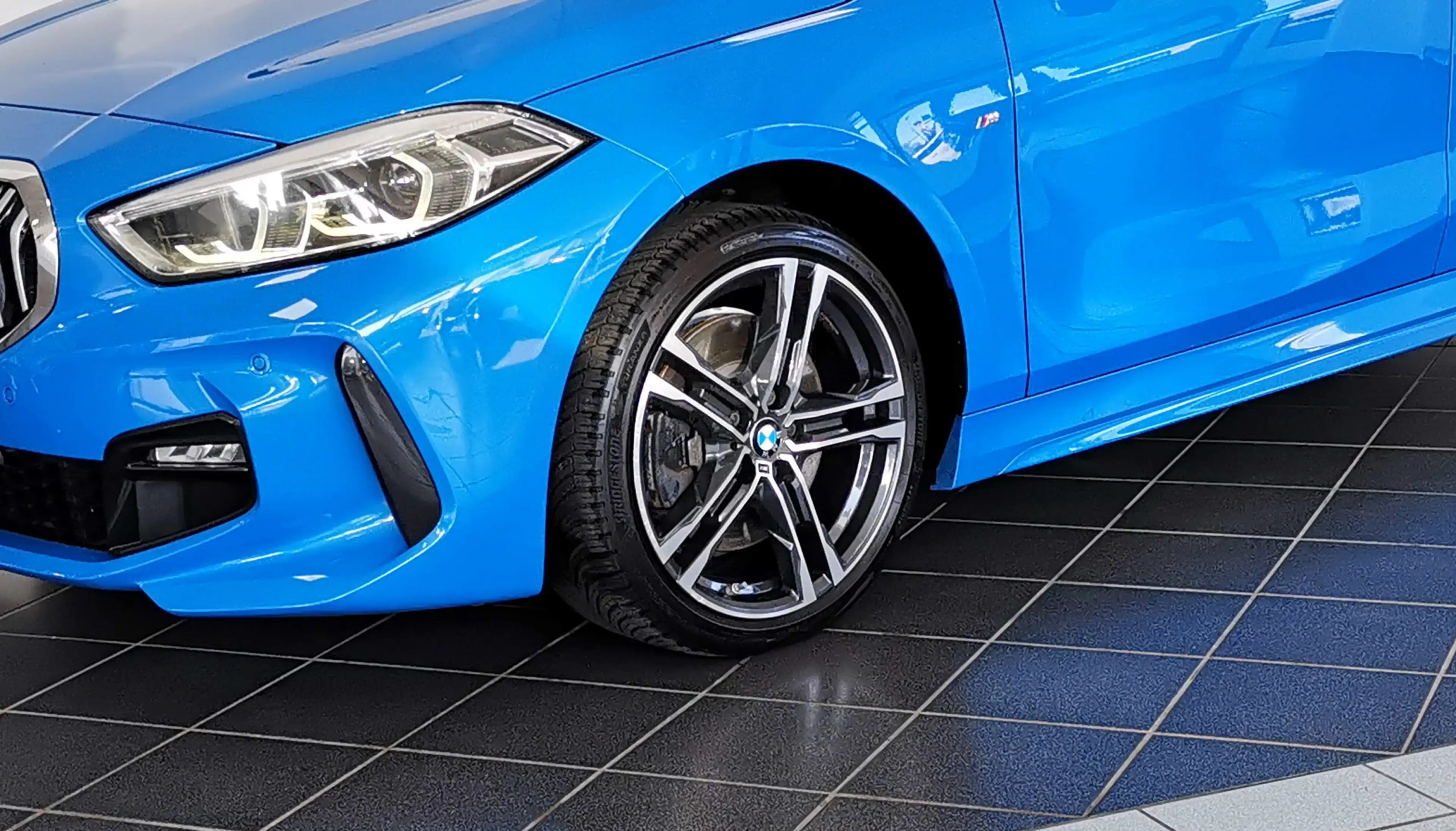 BMW 120 d xDrive M Sport Aut*AHK*Virtual*CarPlay*SHZ — photo 11
