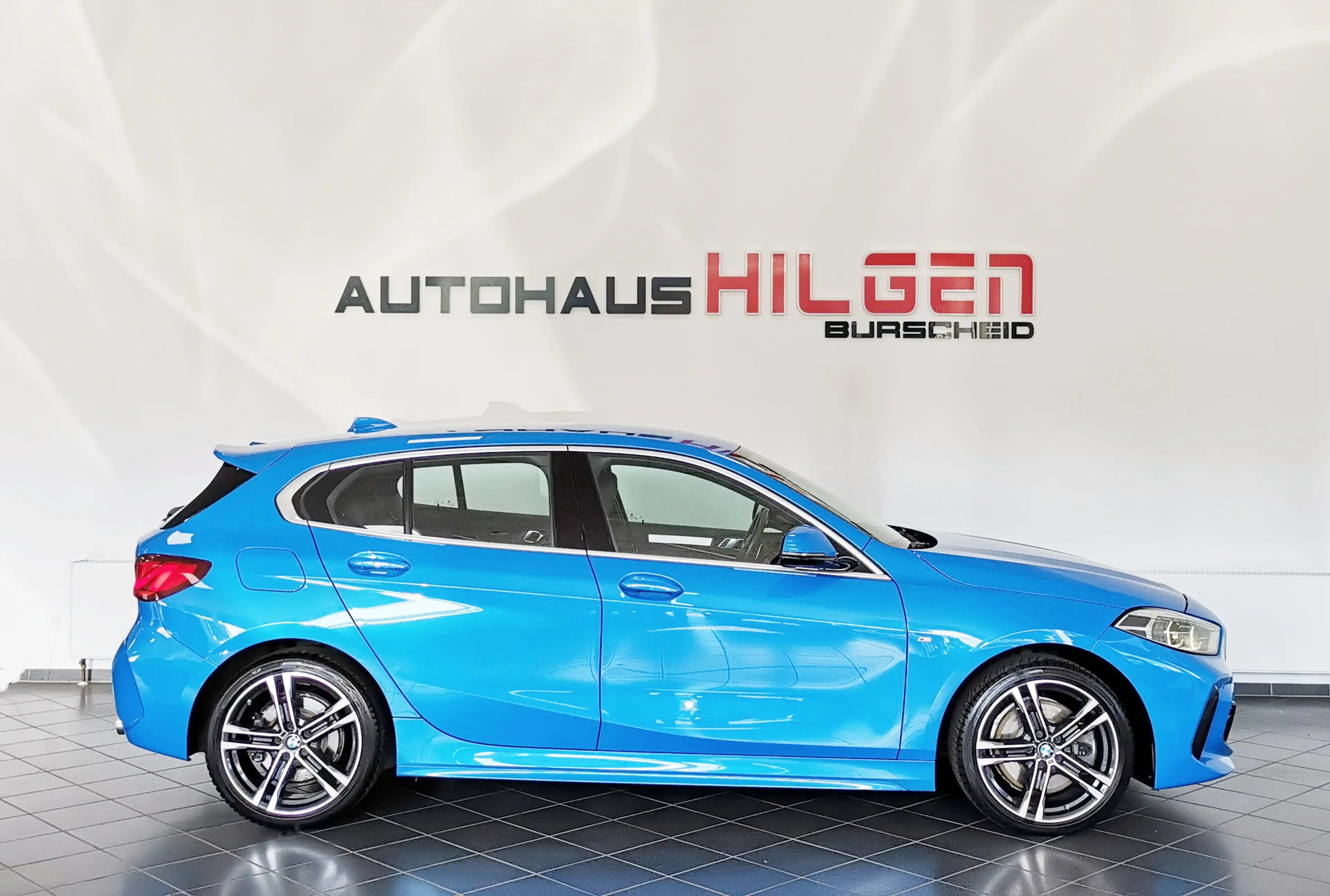BMW 120 d xDrive M Sport Aut*AHK*Virtual*CarPlay*SHZ — photo 8