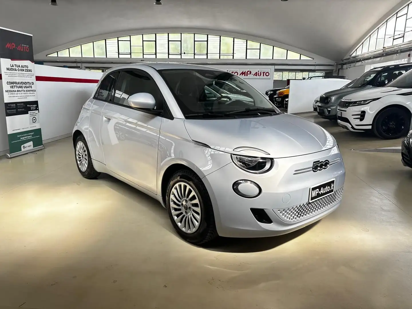 Fiat 500e 500e 3+1 42 kWh IVA ESPOSTA KM 3000!!!!! tua a 26 Grau - 2