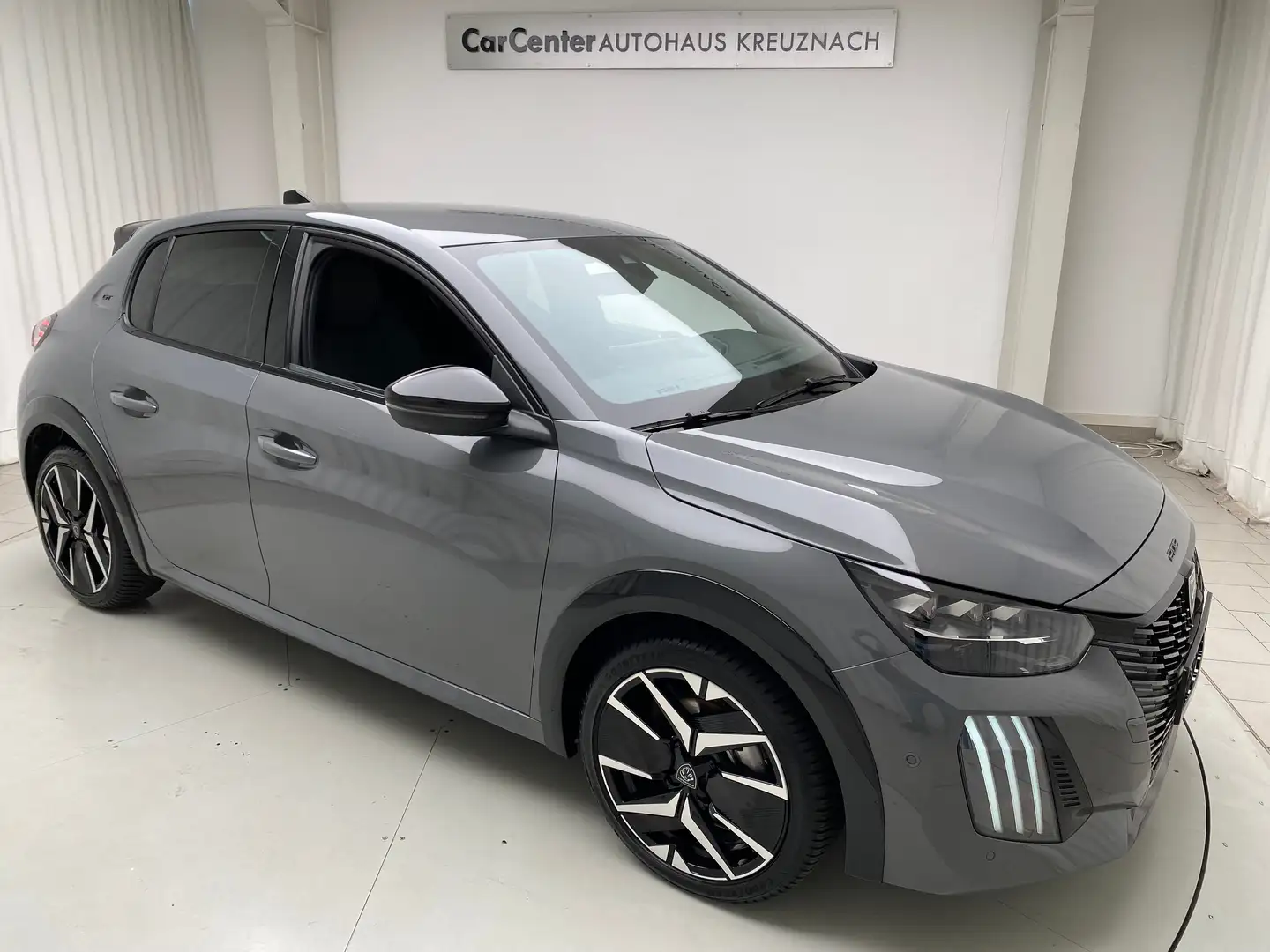 Peugeot 208 Hybrid 136 GT 1.2 Automatik LED ACC Grau - 1
