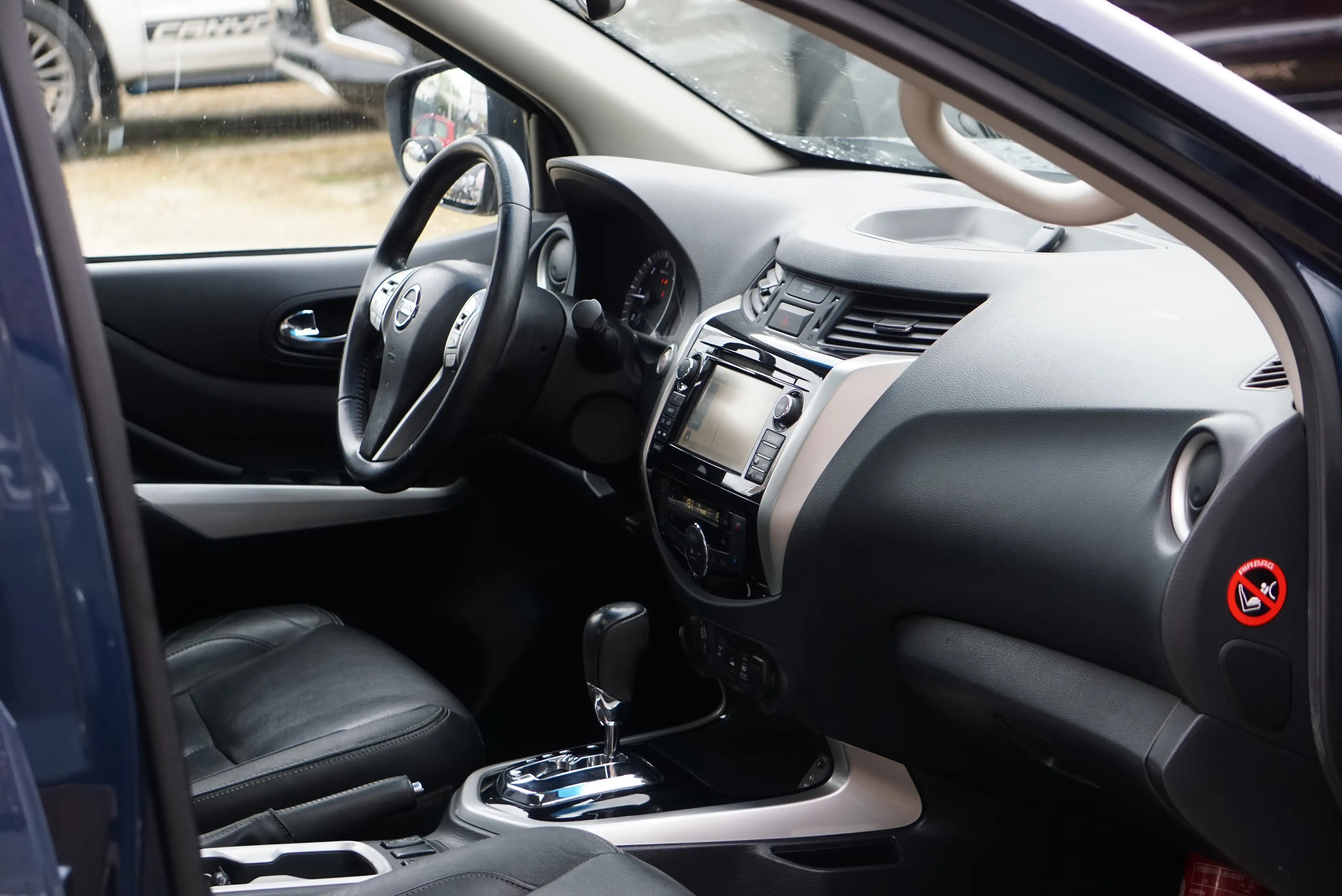 Nissan Navara 2.3 dCi 4WD N-Connecta AUTO CAM360 NAVI TOIT OUVRANT — photo 12