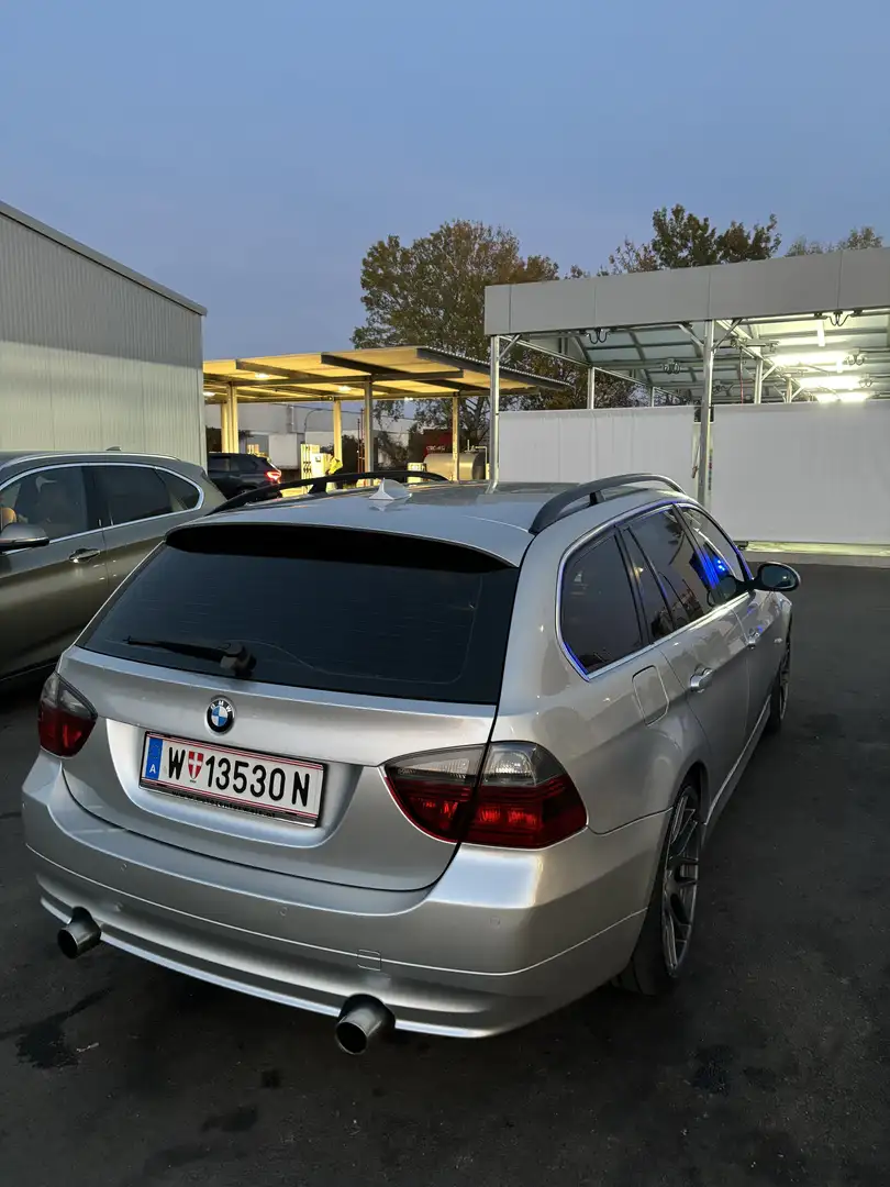 BMW 330 330xi Touring Aut. - 2