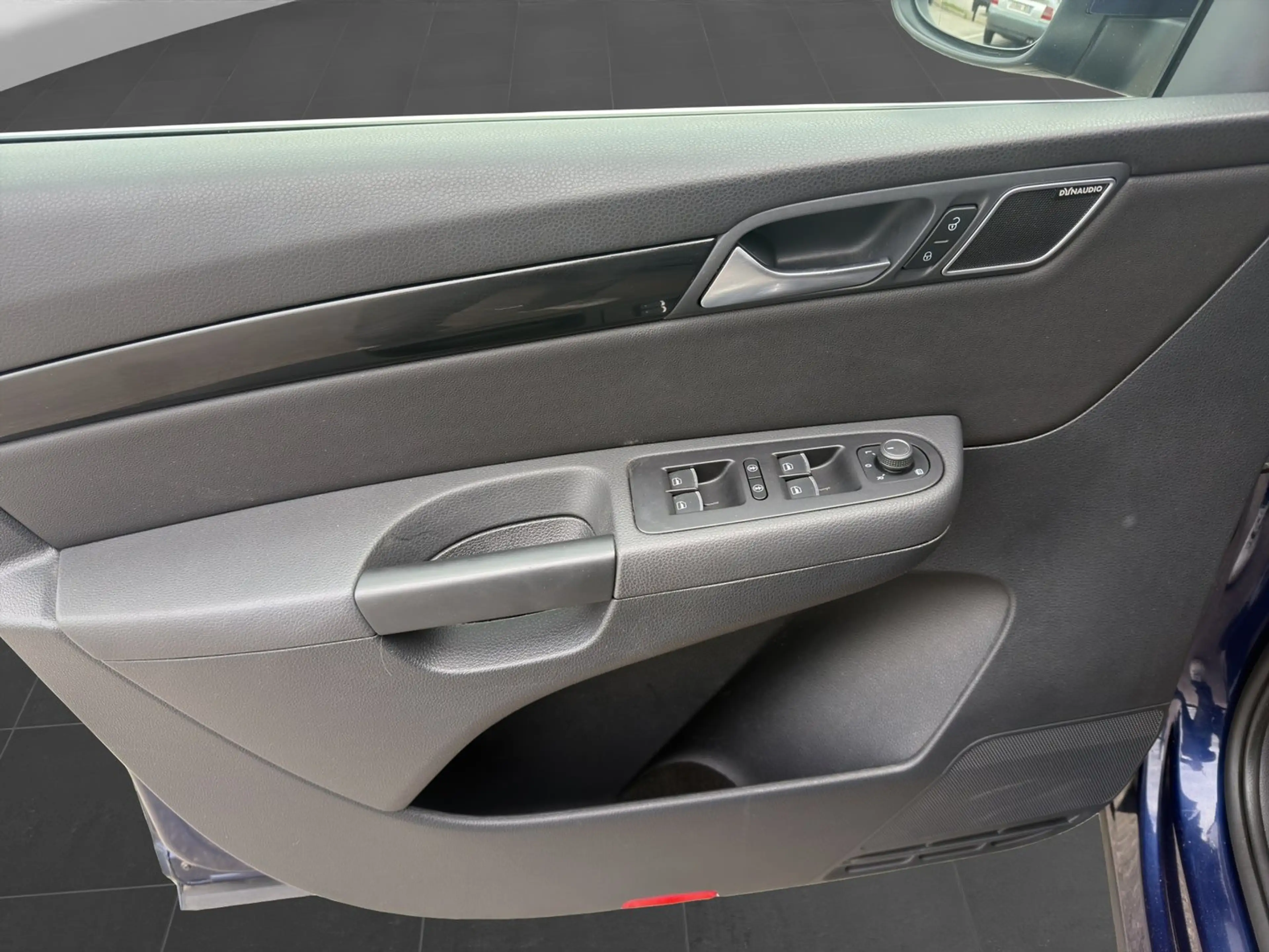 Volkswagen Sharan Business+ TDI SCR DSG 7-Sitzer — photo 12
