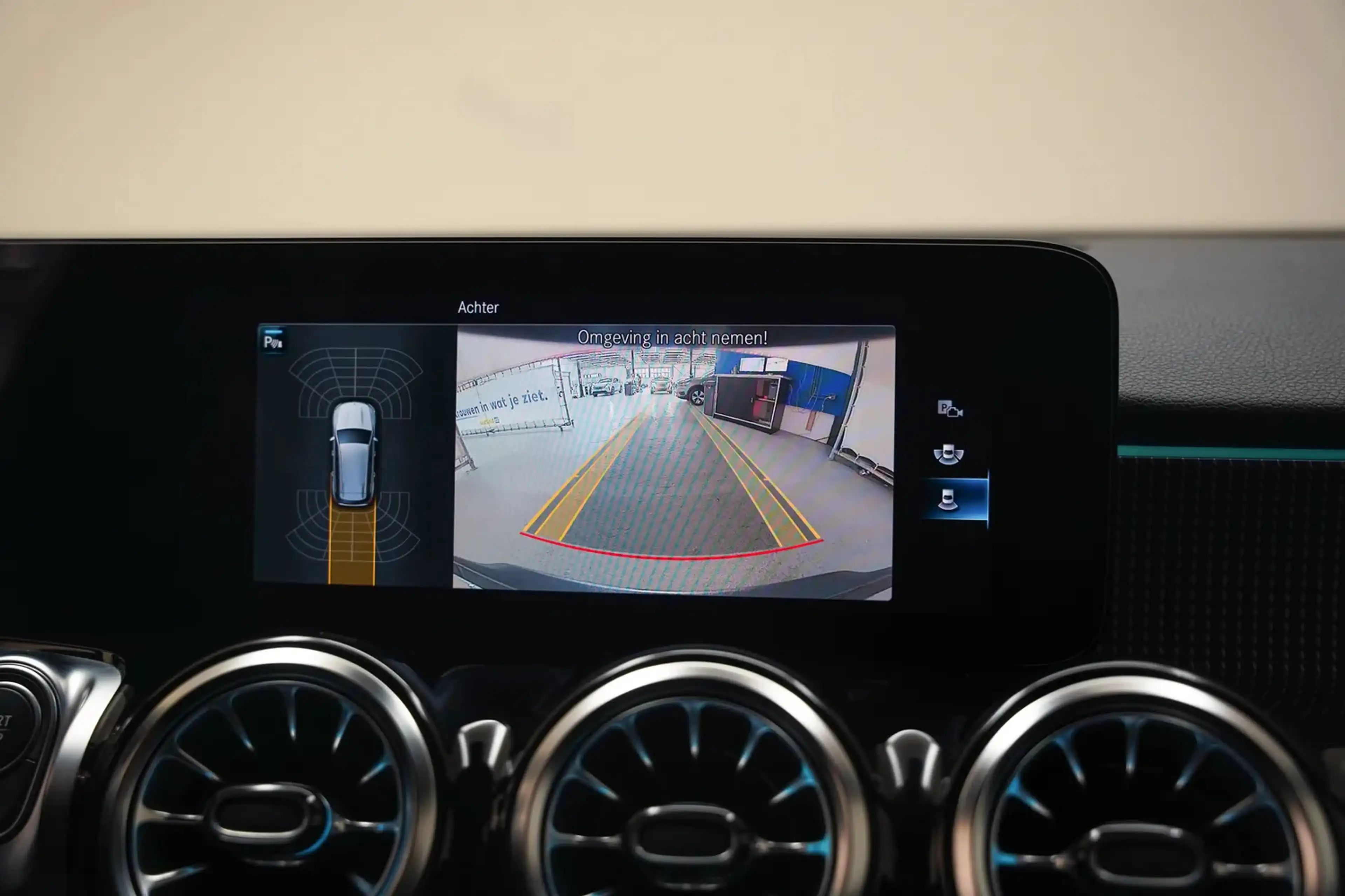 Mercedes-Benz EQB 250 Luxury 67 kWh [ LED Sfeerlicht Navi Camera Stoelve — photo 5