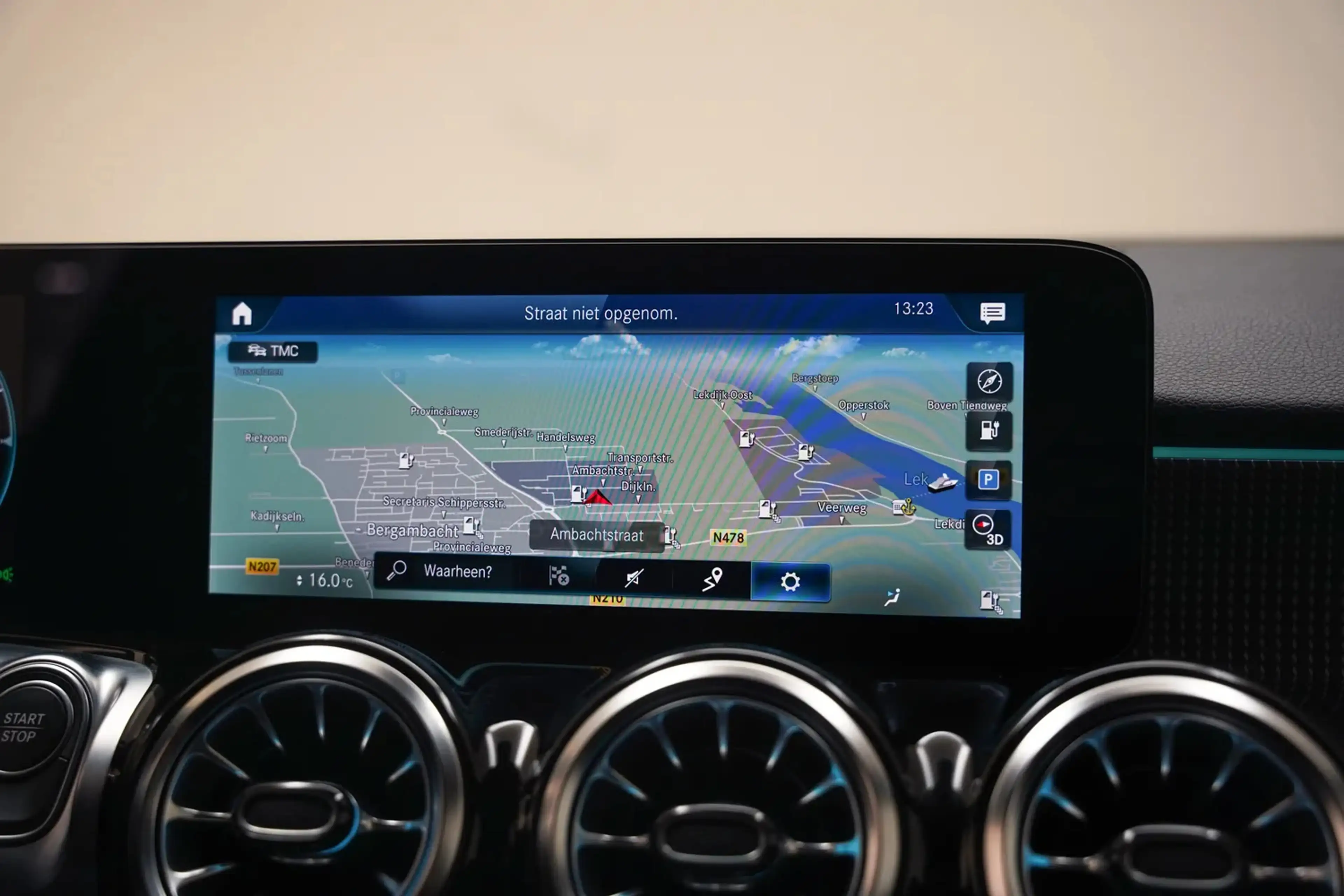 Mercedes-Benz EQB 250 Luxury 67 kWh [ LED Sfeerlicht Navi Camera Stoelve — photo 7