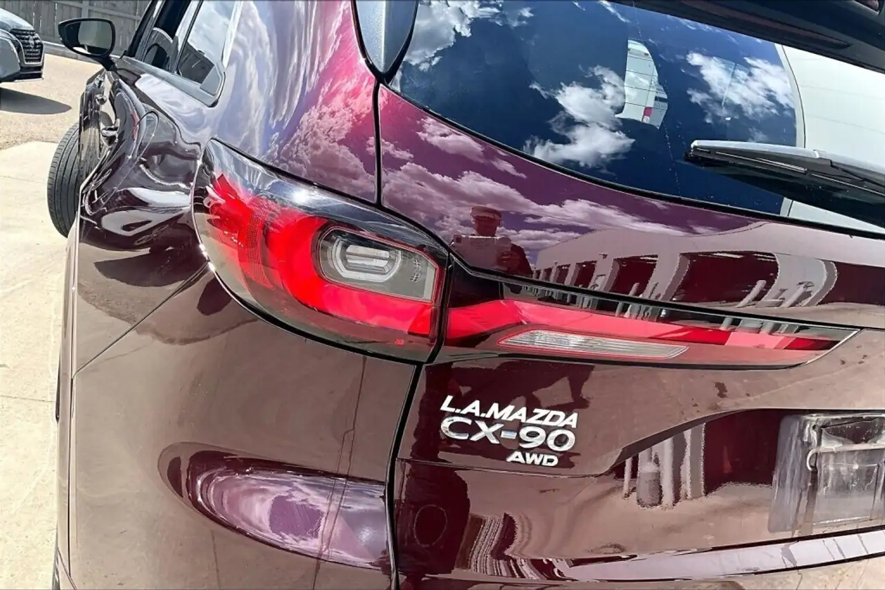Mazda CX-90 снимка Mazda CX-90