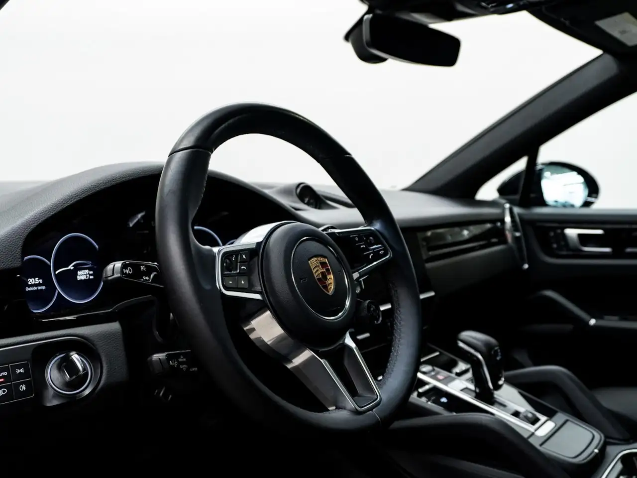 Porsche Cayenne снимка Porsche Cayenne
