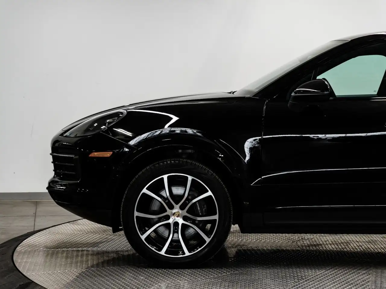 Porsche Cayenne снимка Porsche Cayenne