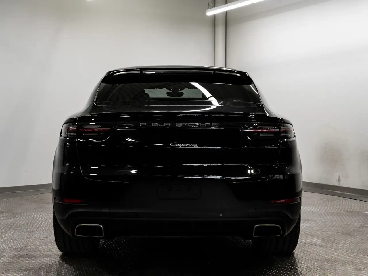 Porsche Cayenne снимка Porsche Cayenne