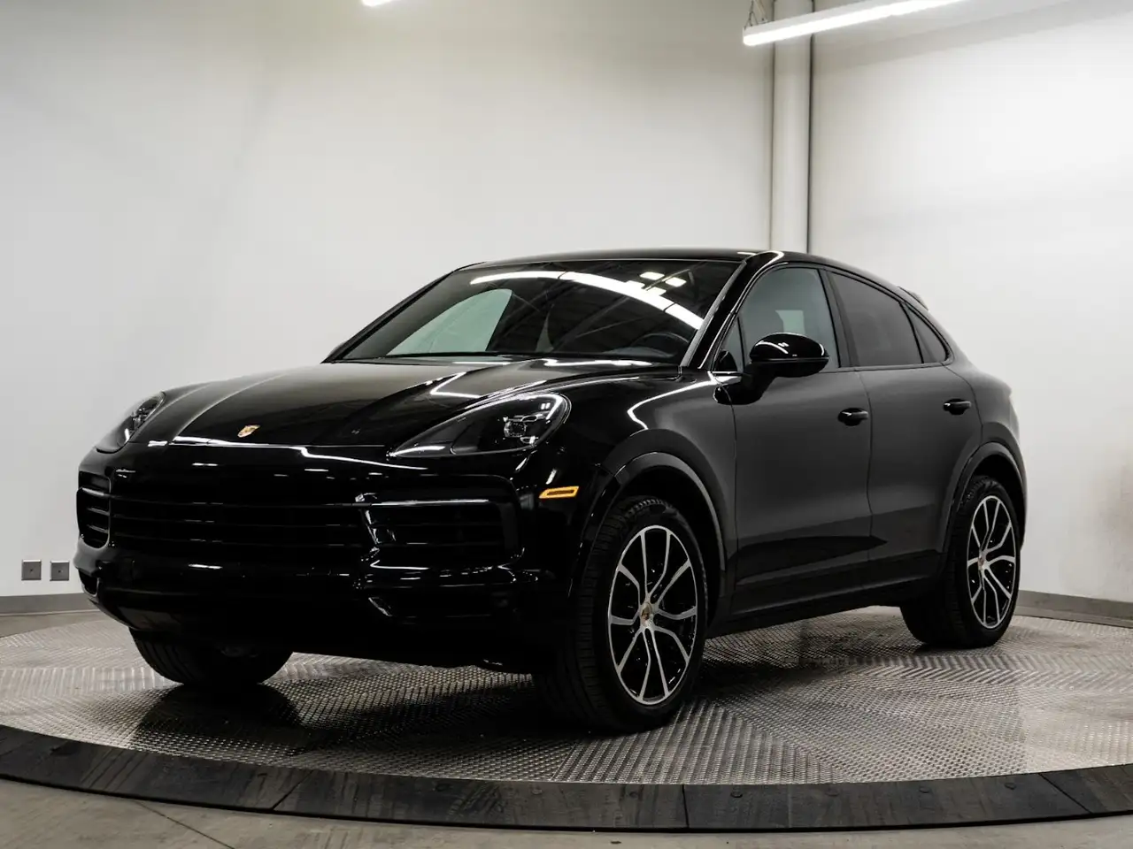 Porsche Cayenne снимка Porsche Cayenne