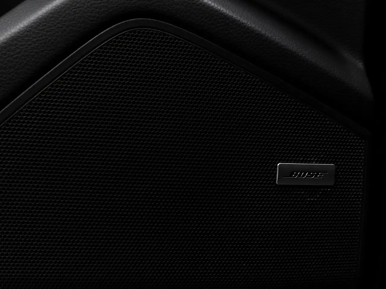 Porsche Cayenne снимка Porsche Cayenne