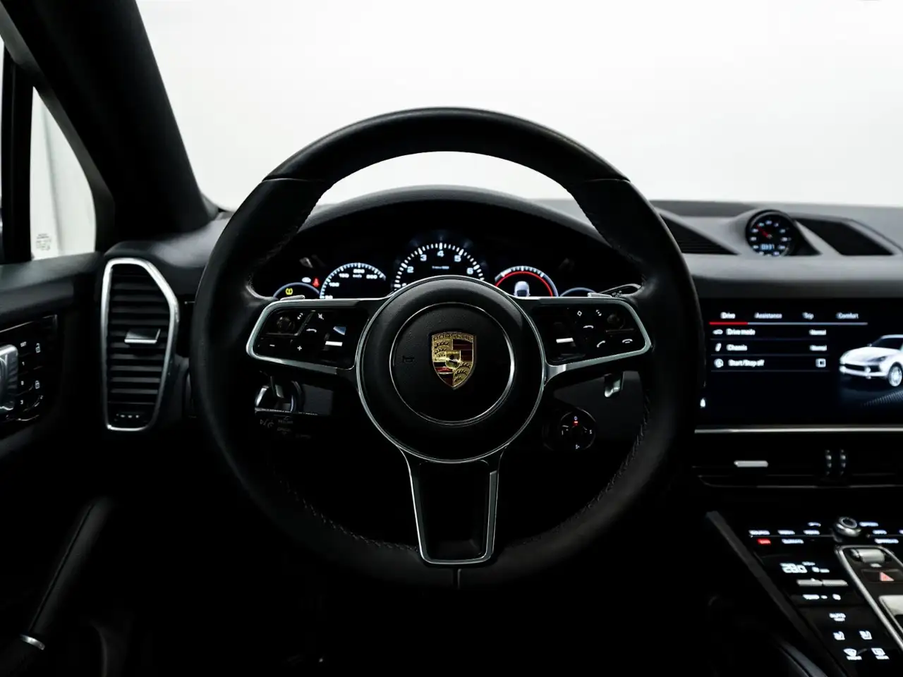 Porsche Cayenne снимка Porsche Cayenne