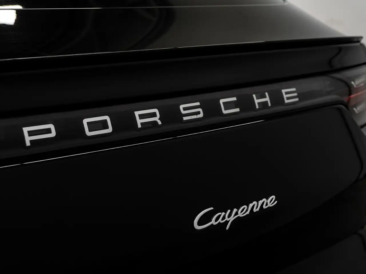 Porsche Cayenne снимка Porsche Cayenne