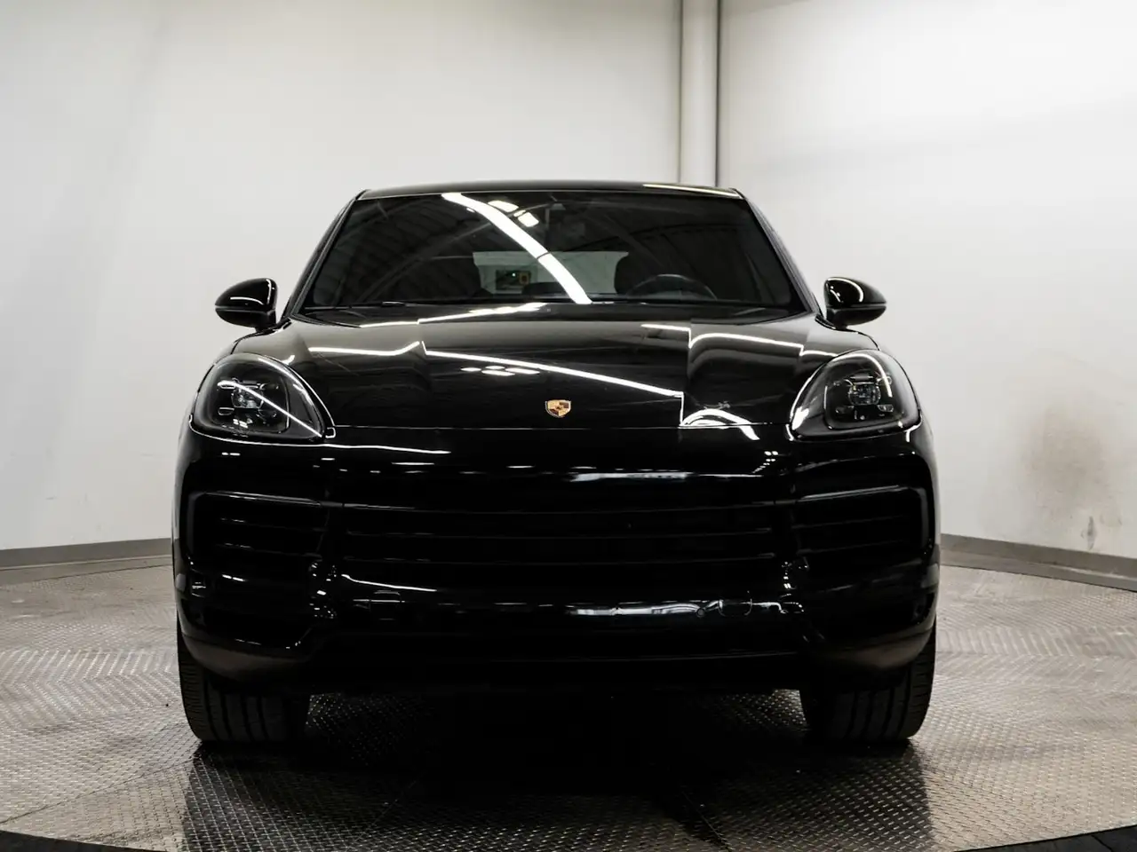 Porsche Cayenne снимка Porsche Cayenne