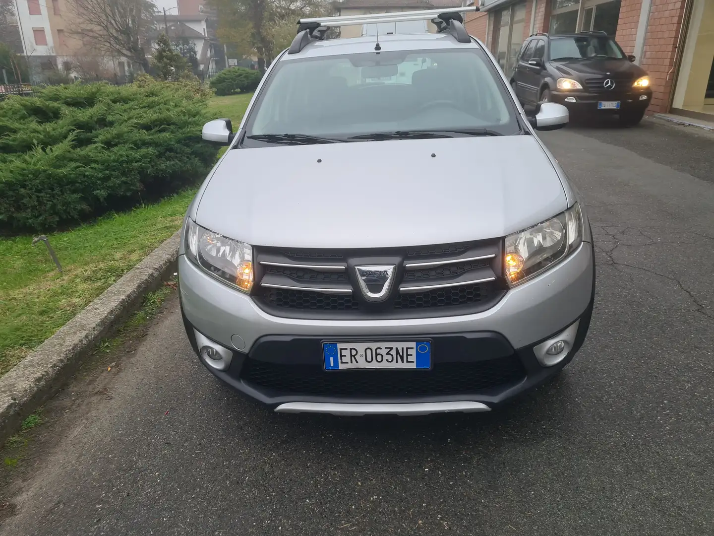 Dacia Sandero Sandero 1.5 dci Stepway 90cv E5 Silber - 2