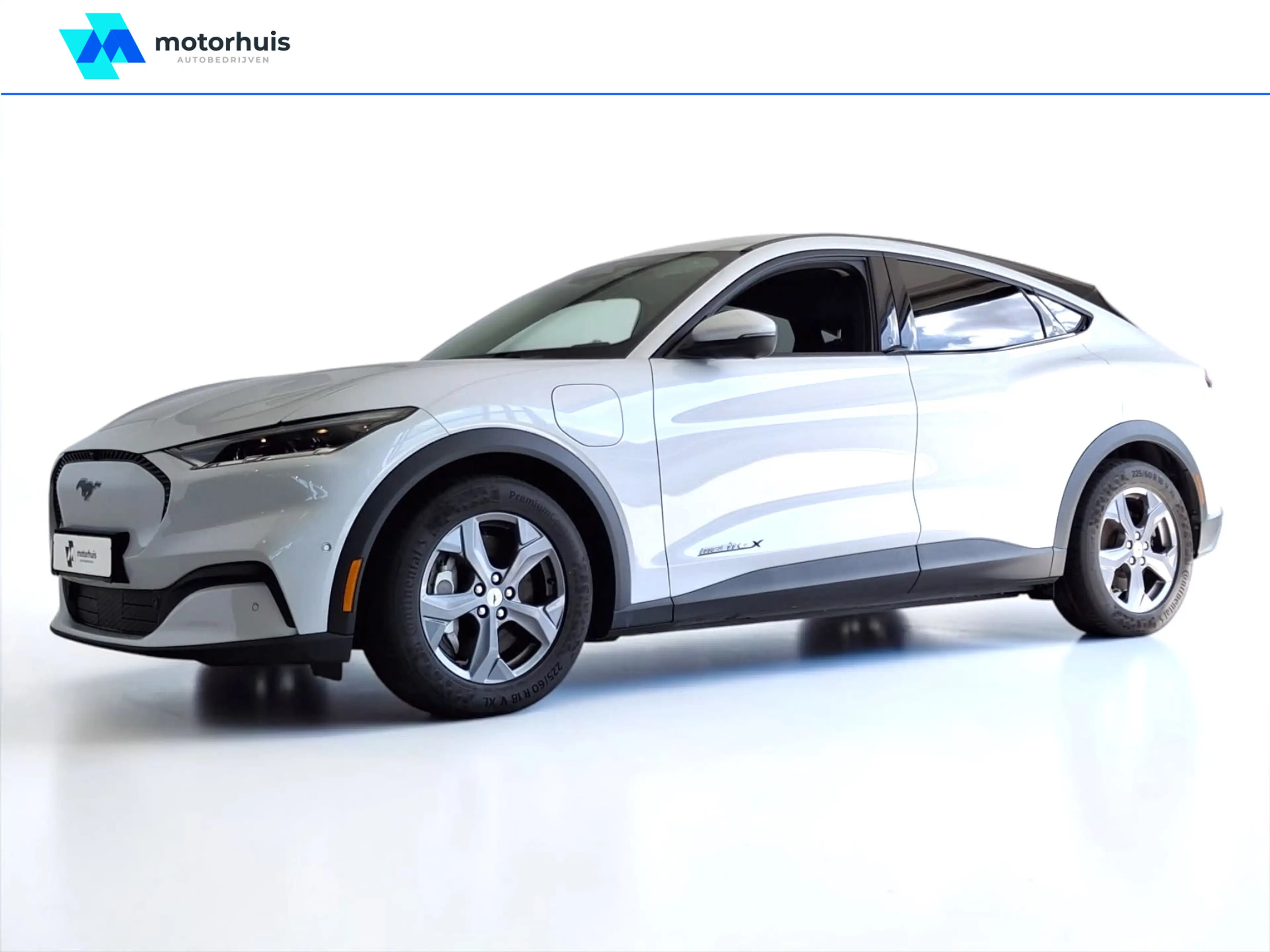 Ford Mustang Mach-E Extended RWD 98 kWh Space White B&O LED LEDER WINT