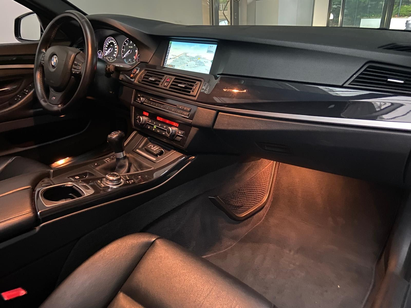 BMW 520 d Touring Head-Up Panorama Navi Prof. Leder — photo 11