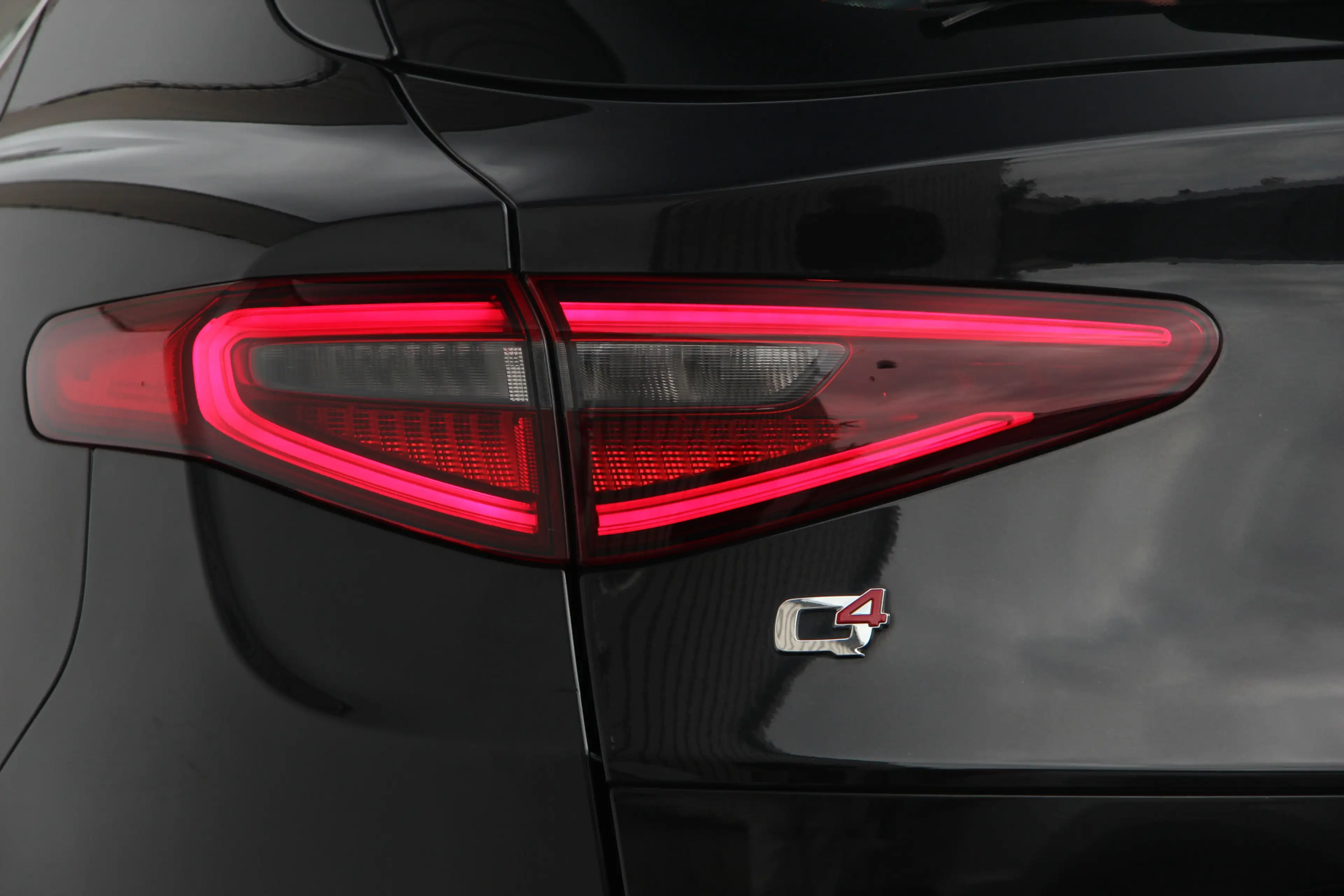 Alfa Romeo Stelvio 2.0 T AWD Super Business Edition 20" | Leder | Ada — photo 29