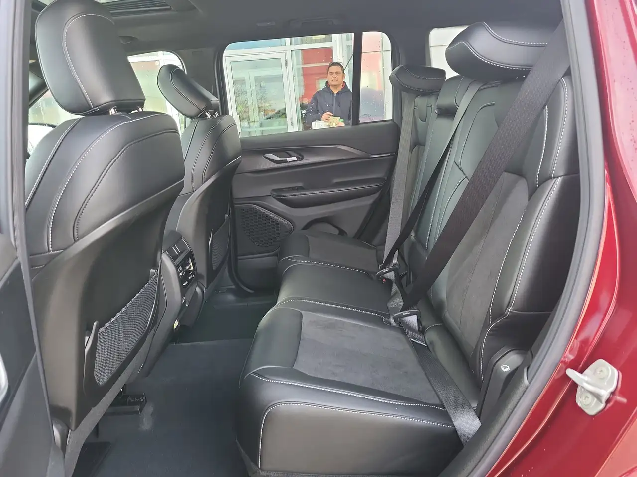 Jeep Grand Cherokee снимка Jeep Grand Cherokee