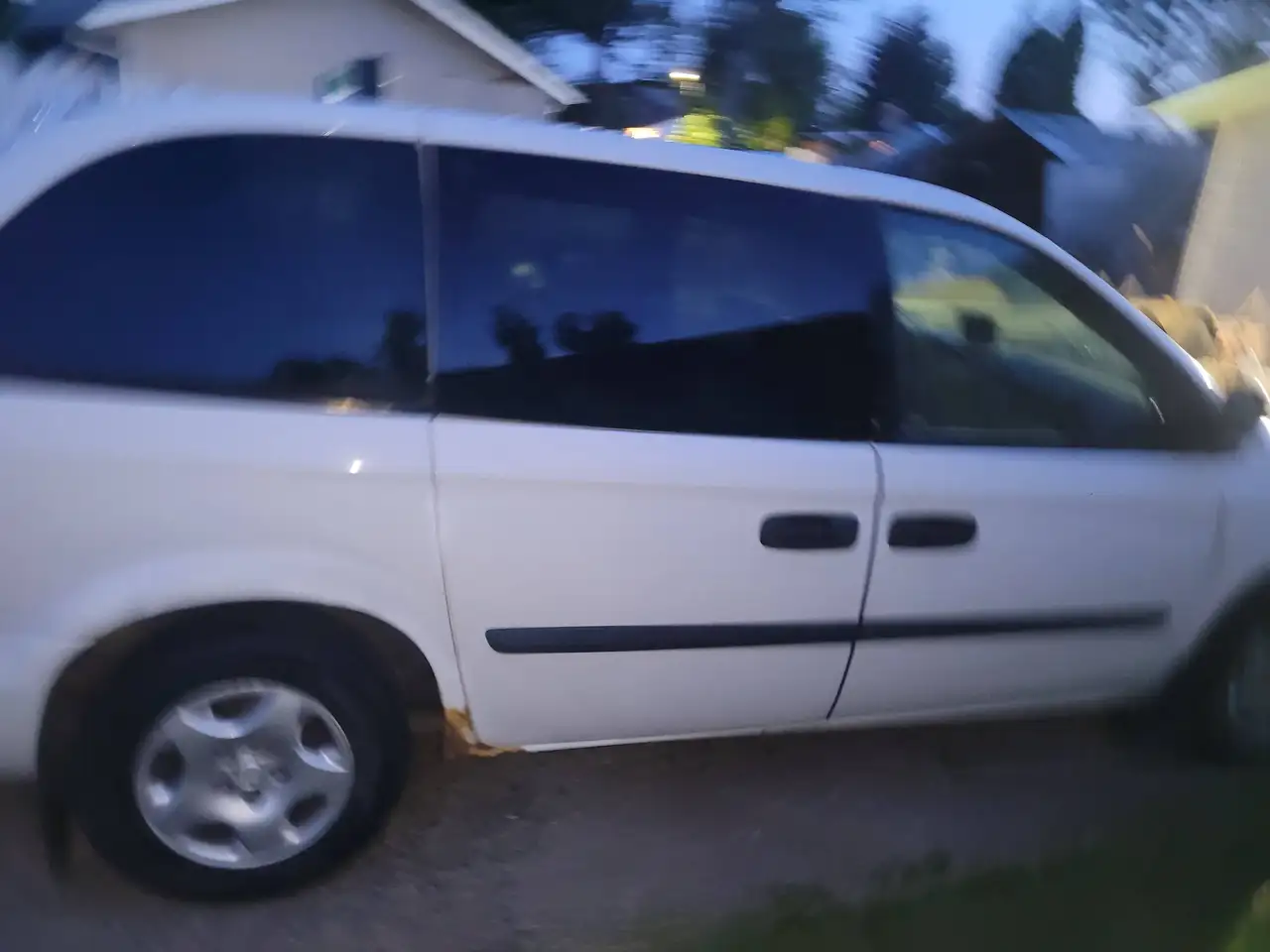Dodge Caravan photo Dodge Caravan
