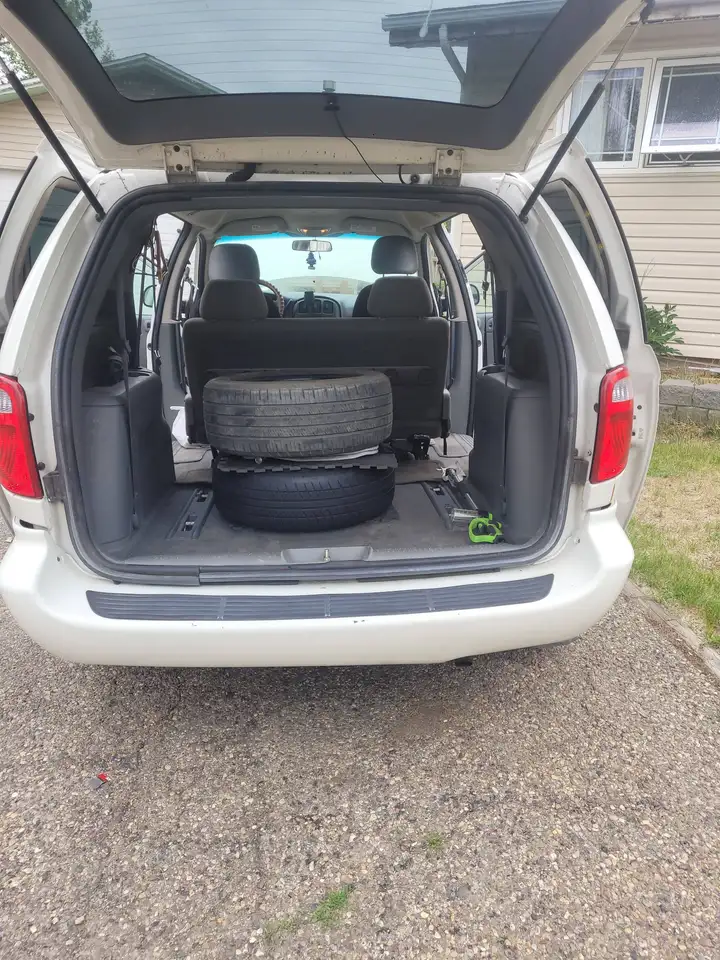 Dodge Caravan photo Dodge Caravan