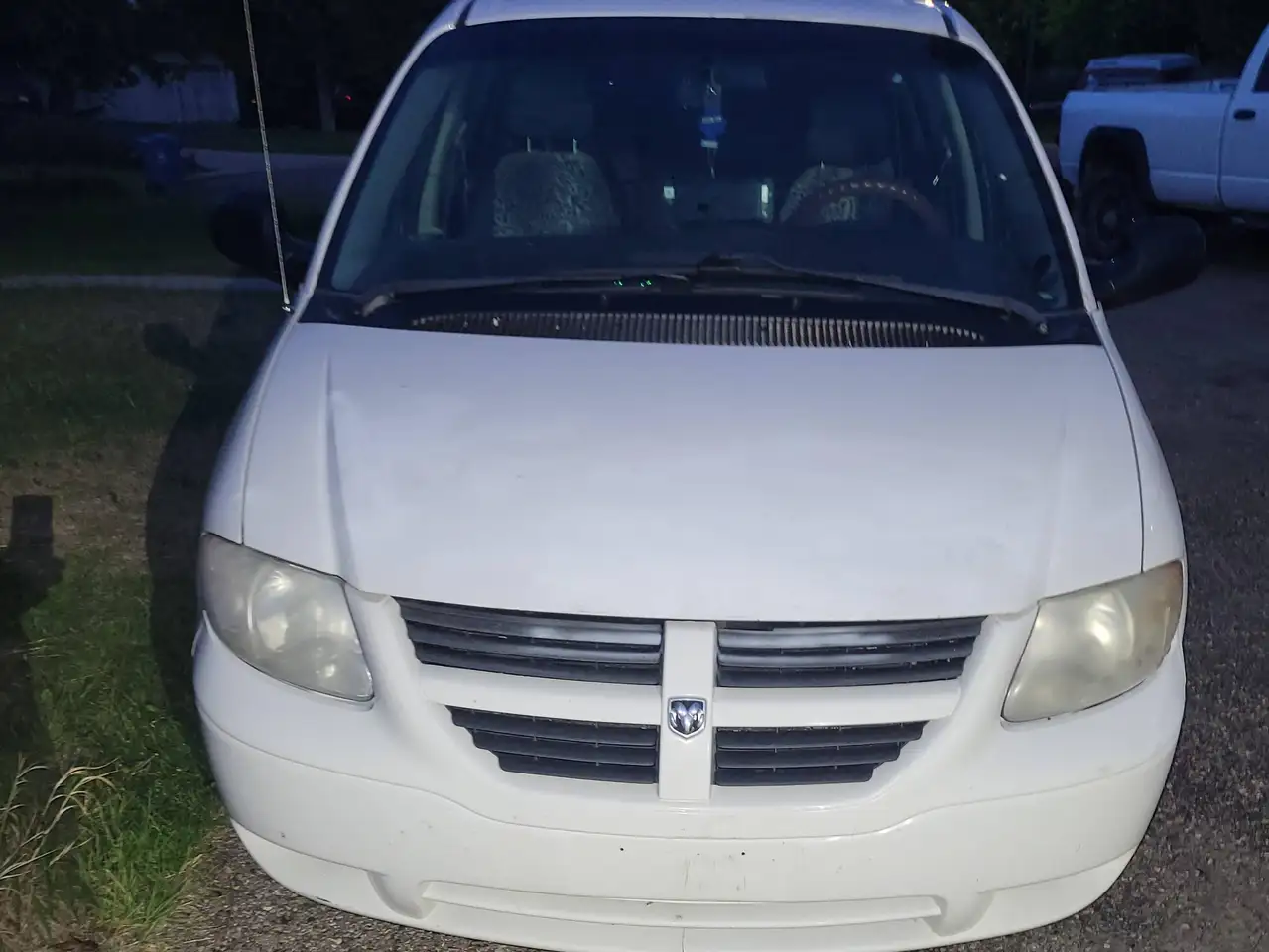 Dodge Caravan photo Dodge Caravan
