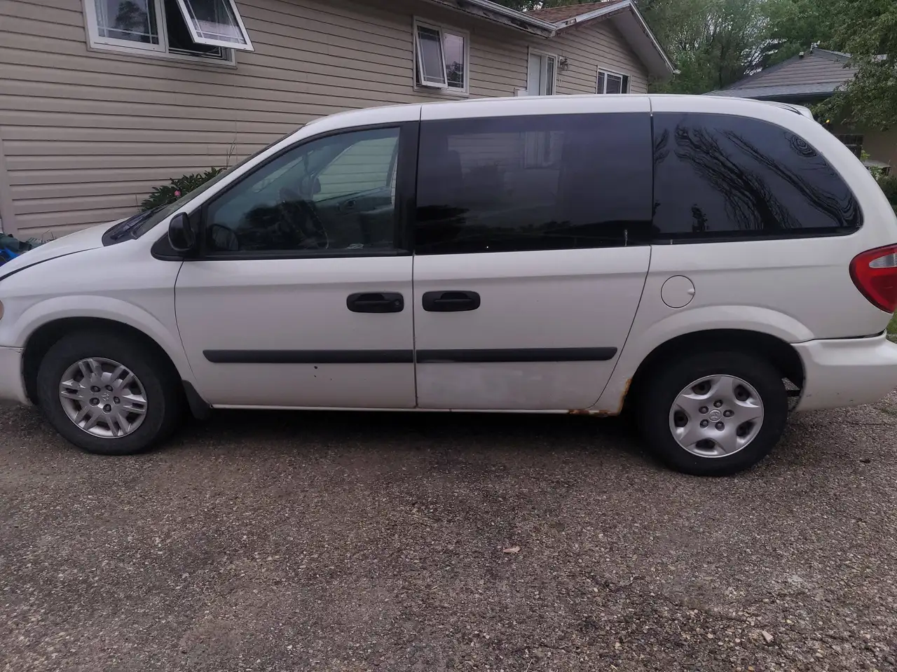 Dodge Caravan photo Dodge Caravan