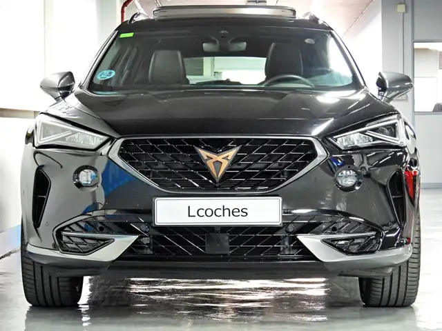 Cupra Formentor view 5