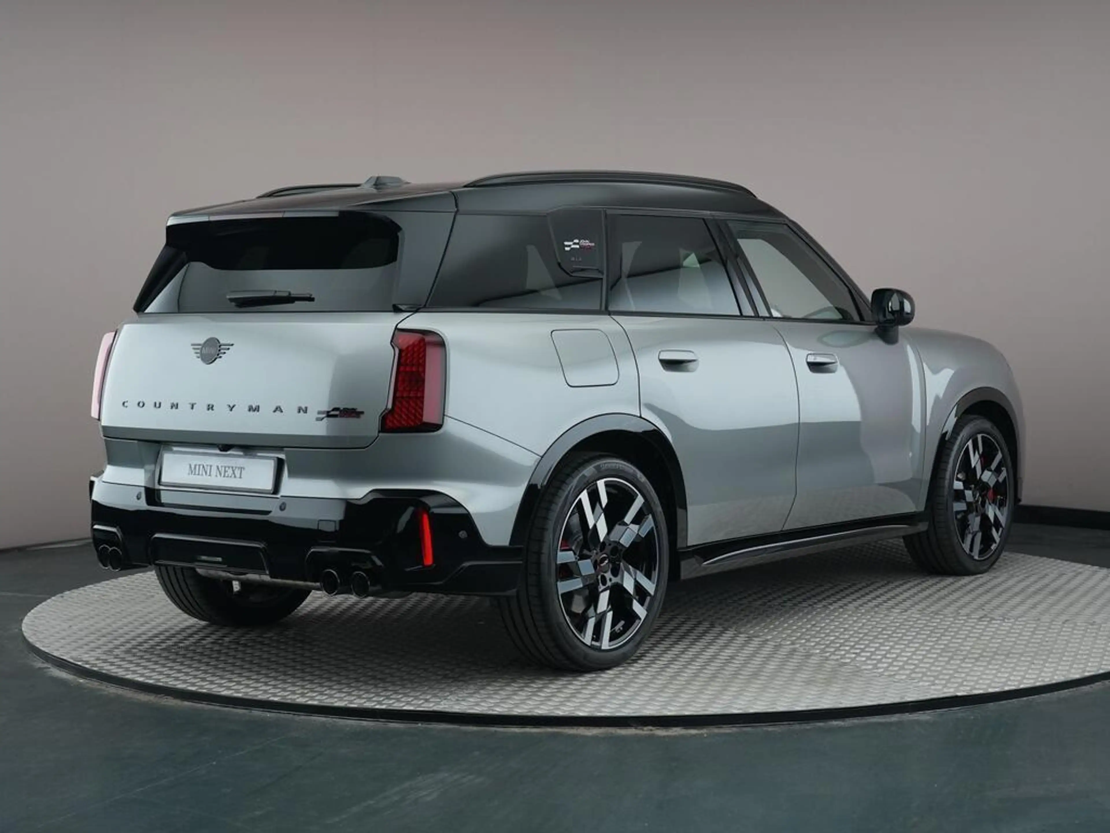 MINI John Cooper Works Countryman 2.0 JCW ALL4 XL — photo 10
