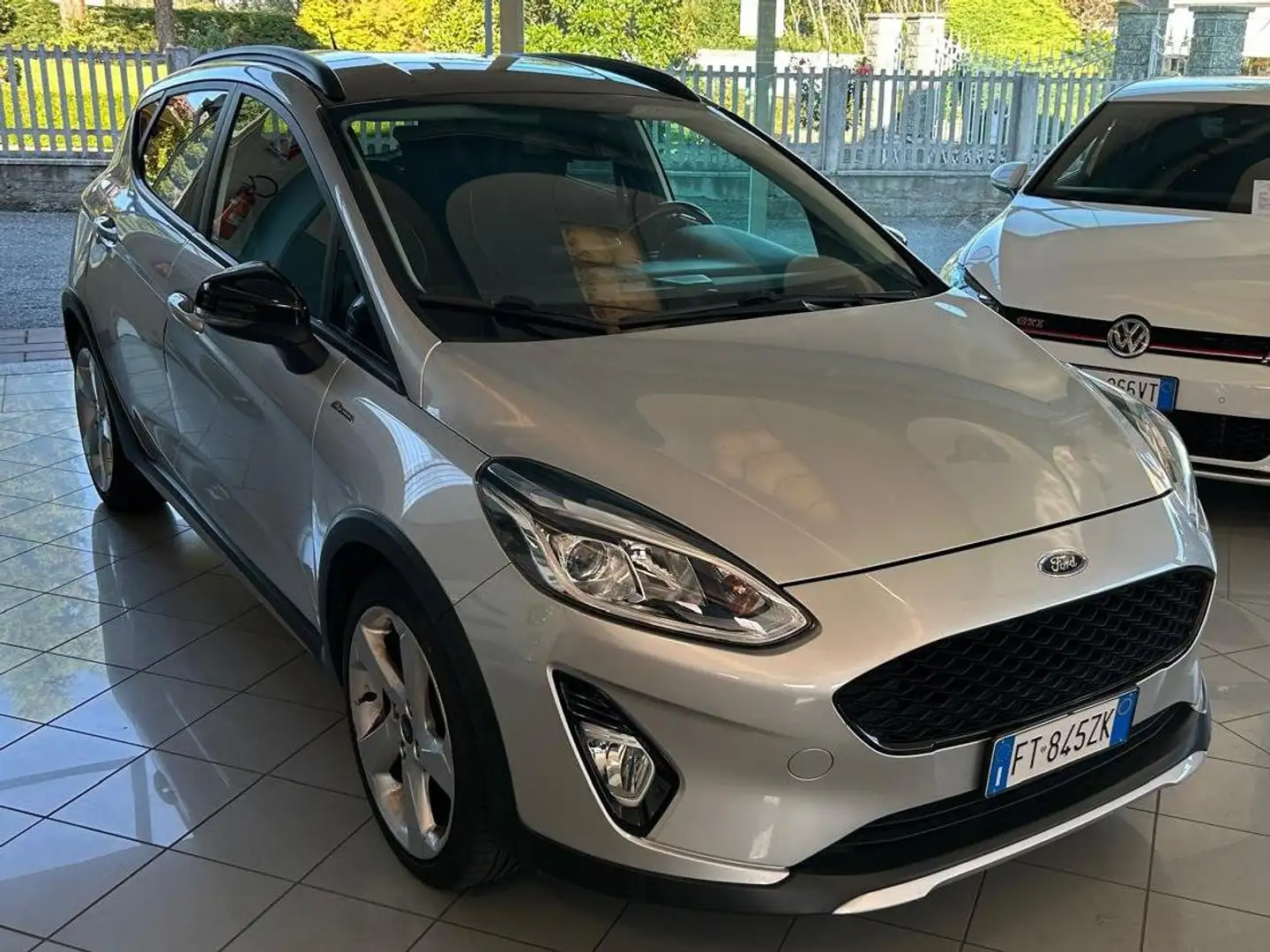 Ford Fiesta Fiesta Active 2018 Active 1.5 tdci 85cv my18 Zilver - 2