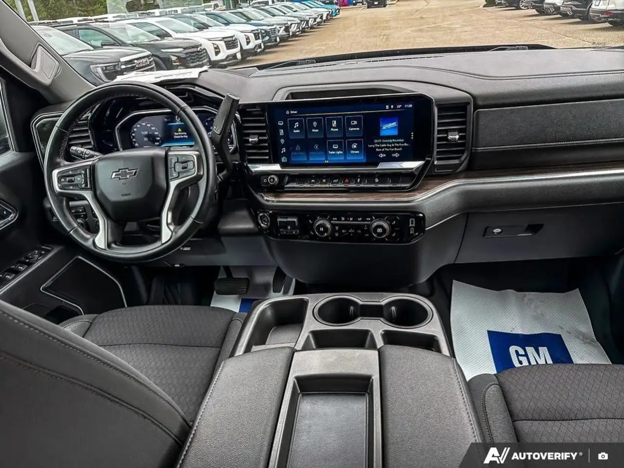 Chevrolet Silverado 1500 photo Chevrolet Silverado 1500