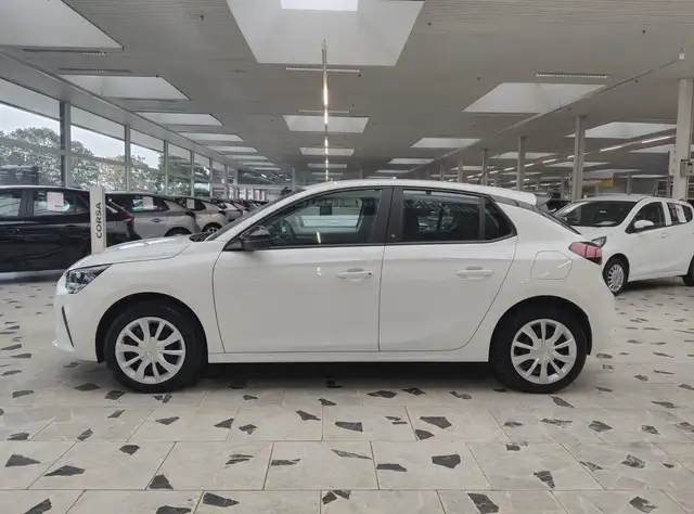 Opel Corsa-E view 4