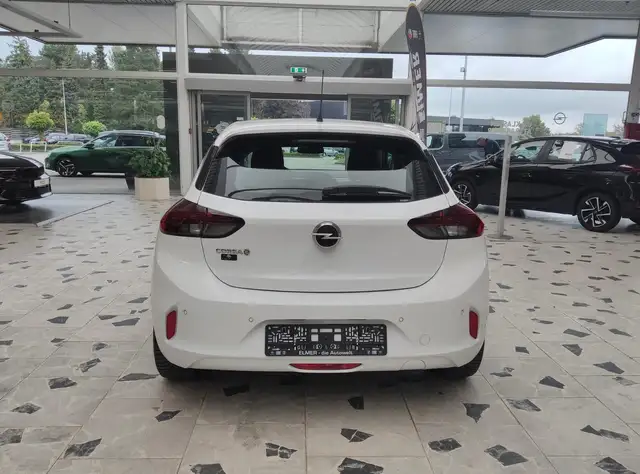 Opel Corsa-E view 6