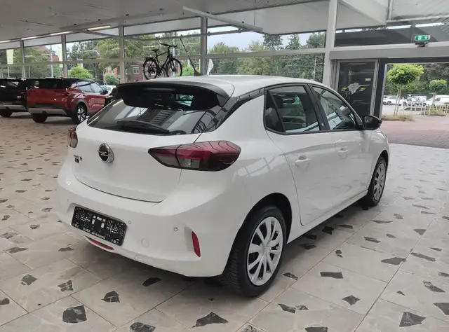 Opel Corsa-E view 7