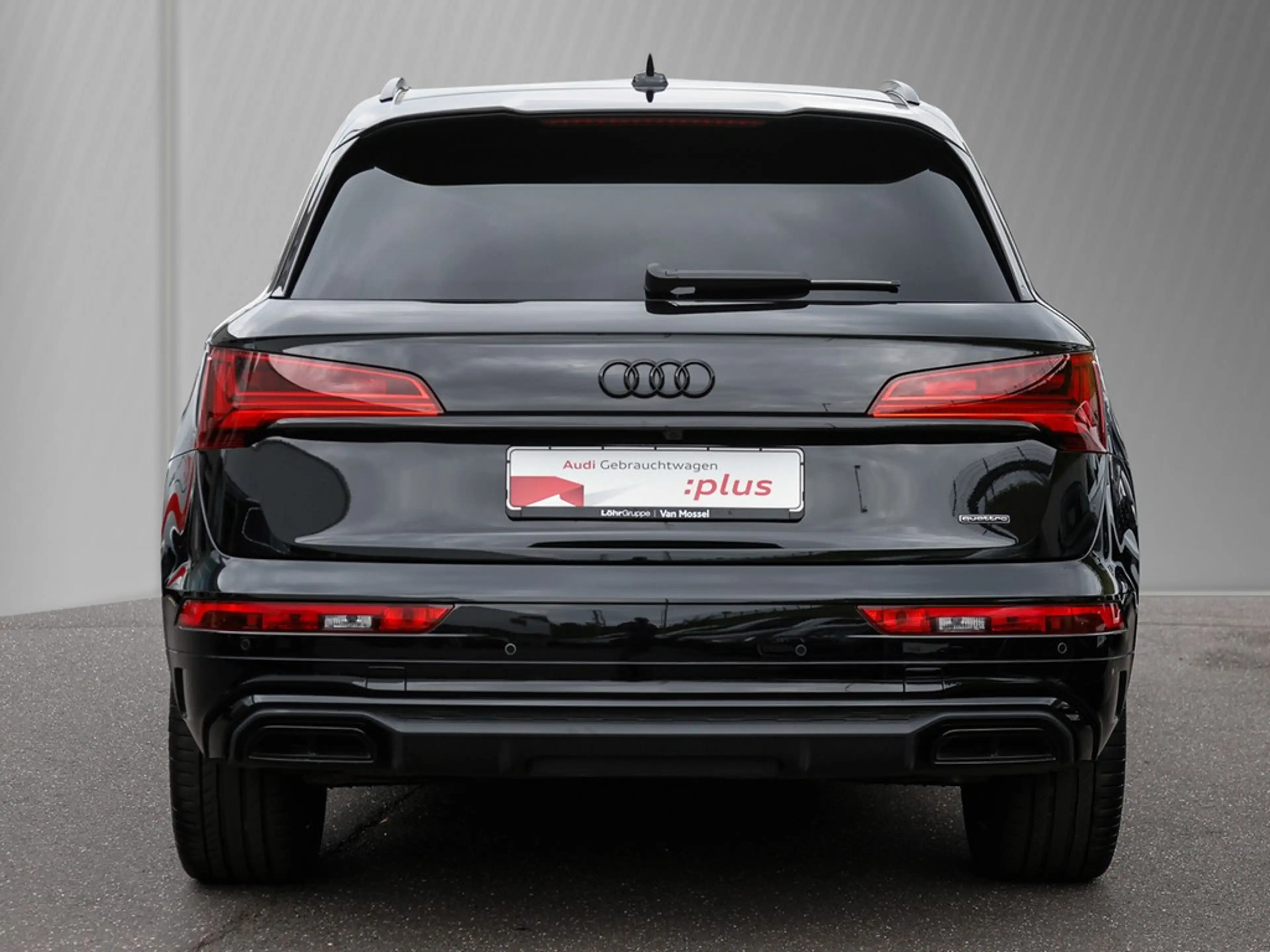 Audi Q5 40 TDI S line competition + Panorama AHK ACC — photo 7