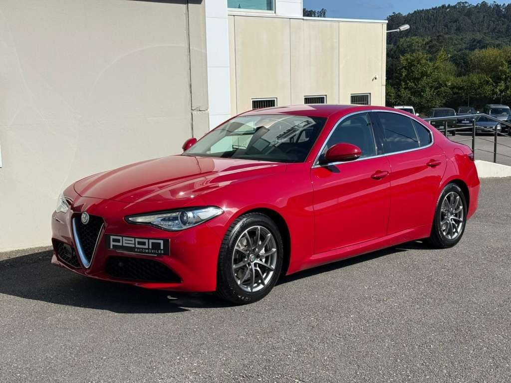 Alfa Romeo Giulia 2.2 Diesel Super Aut. 180 - foto 1