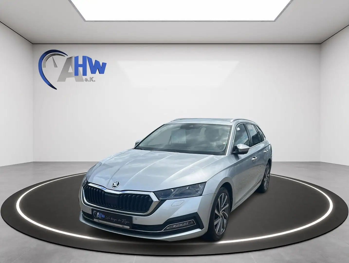 Skoda Octavia 2,0 TDI Style Grau - 1