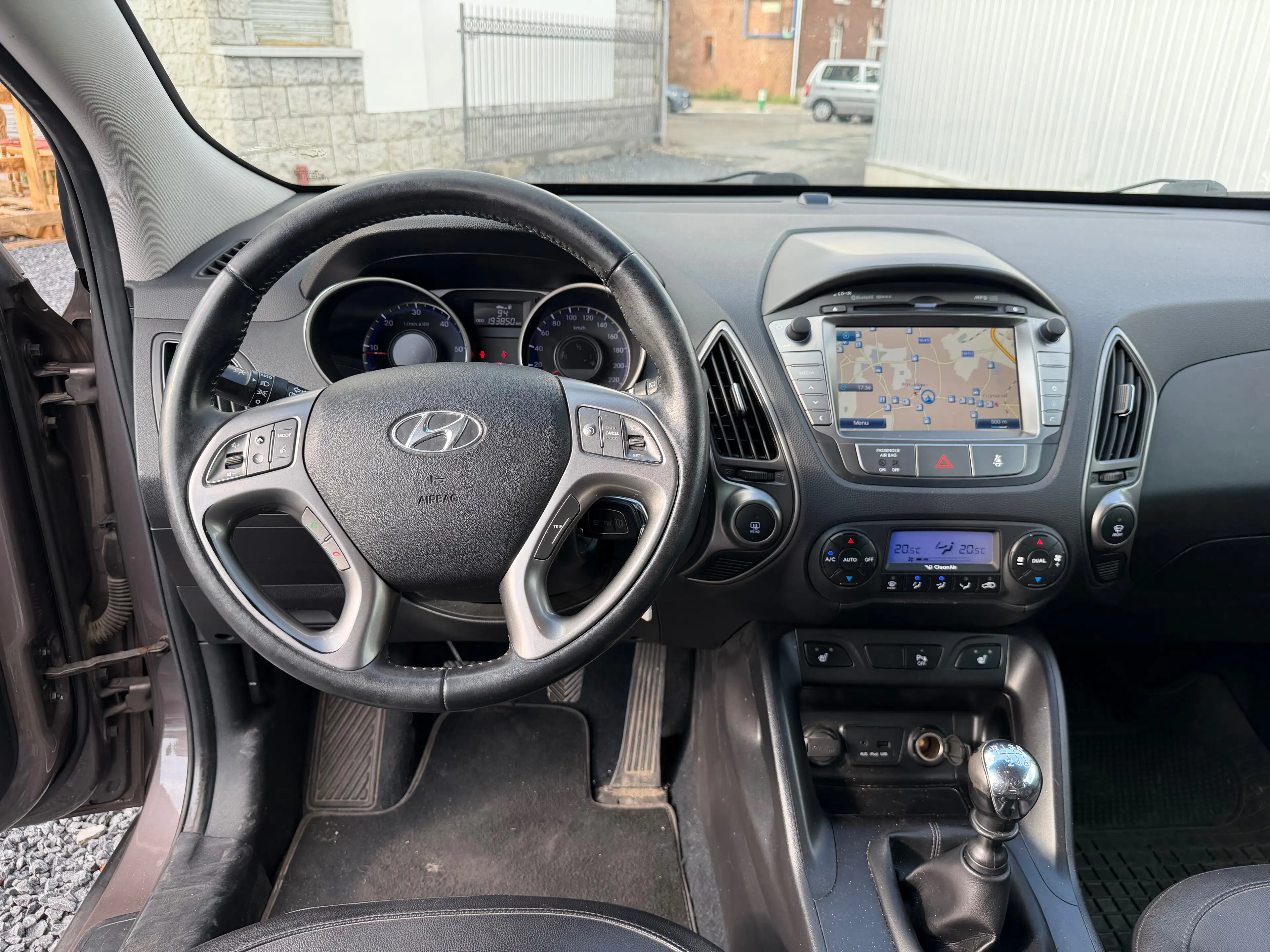 Hyundai iX35 iX35 1.7 CRDi 2WD NAVI PRO / CAMERA / CUIR / SIEGE CHAUFF — photo 7