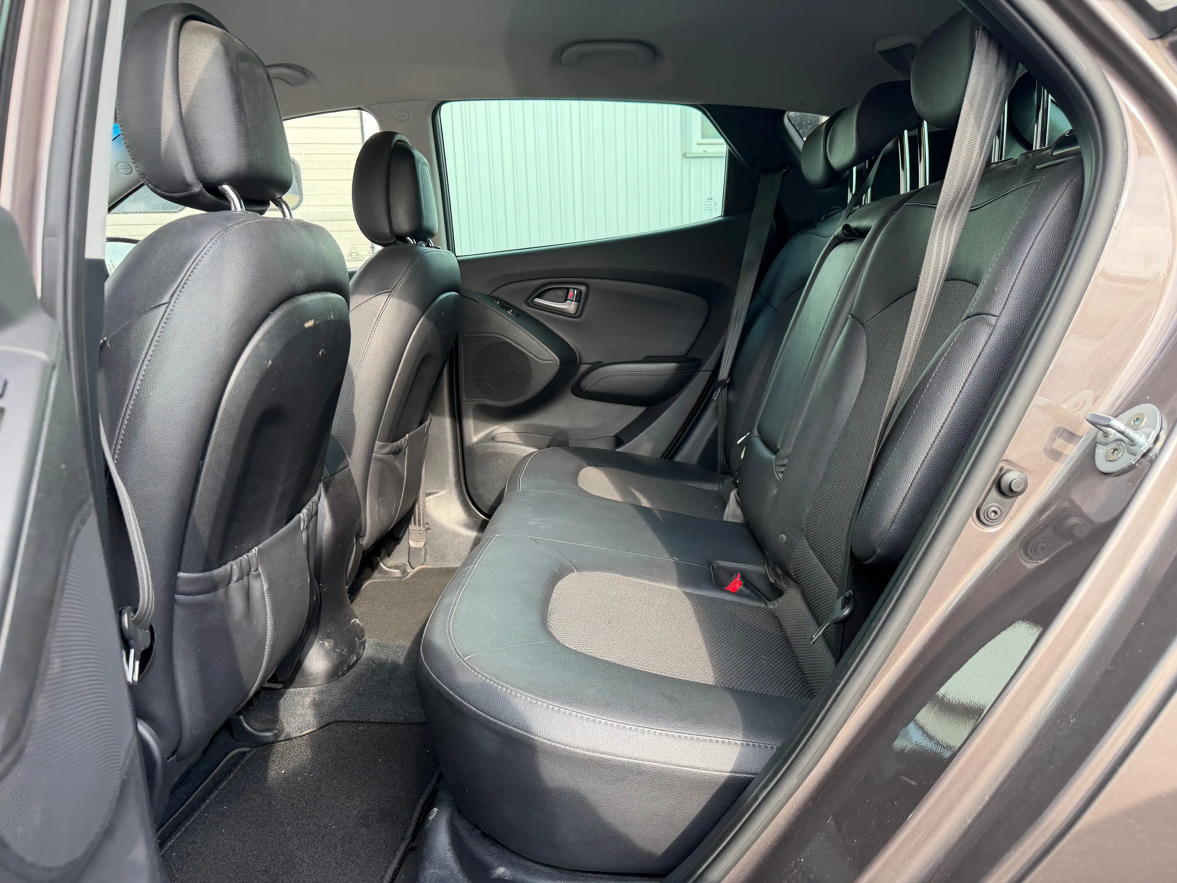 Hyundai iX35 iX35 1.7 CRDi 2WD NAVI PRO / CAMERA / CUIR / SIEGE CHAUFF — photo 9