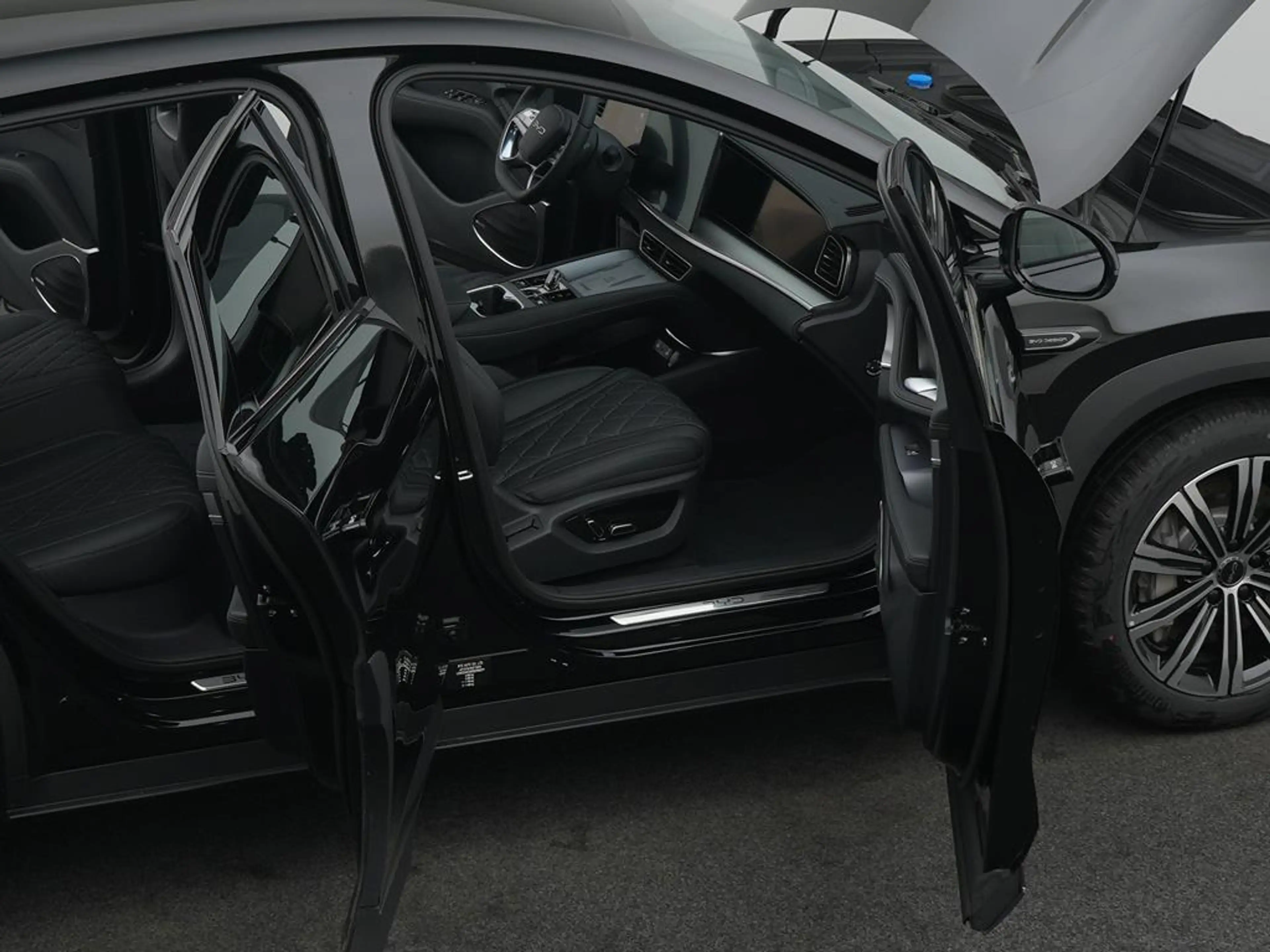 BYD Sealion 7 Comfort — photo 13