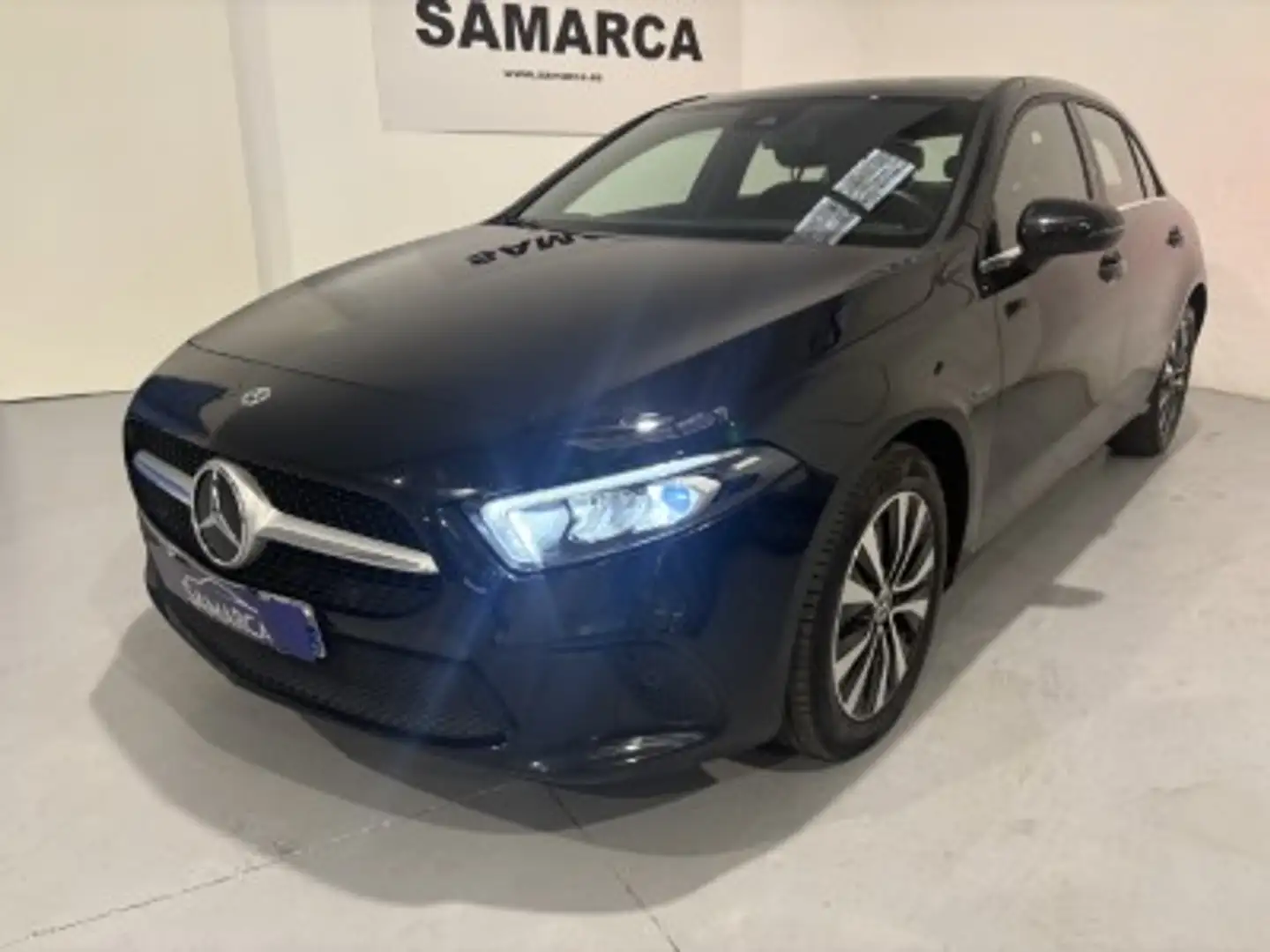 Mercedes-Benz A 250 250e 8G-DCT Noir - 1