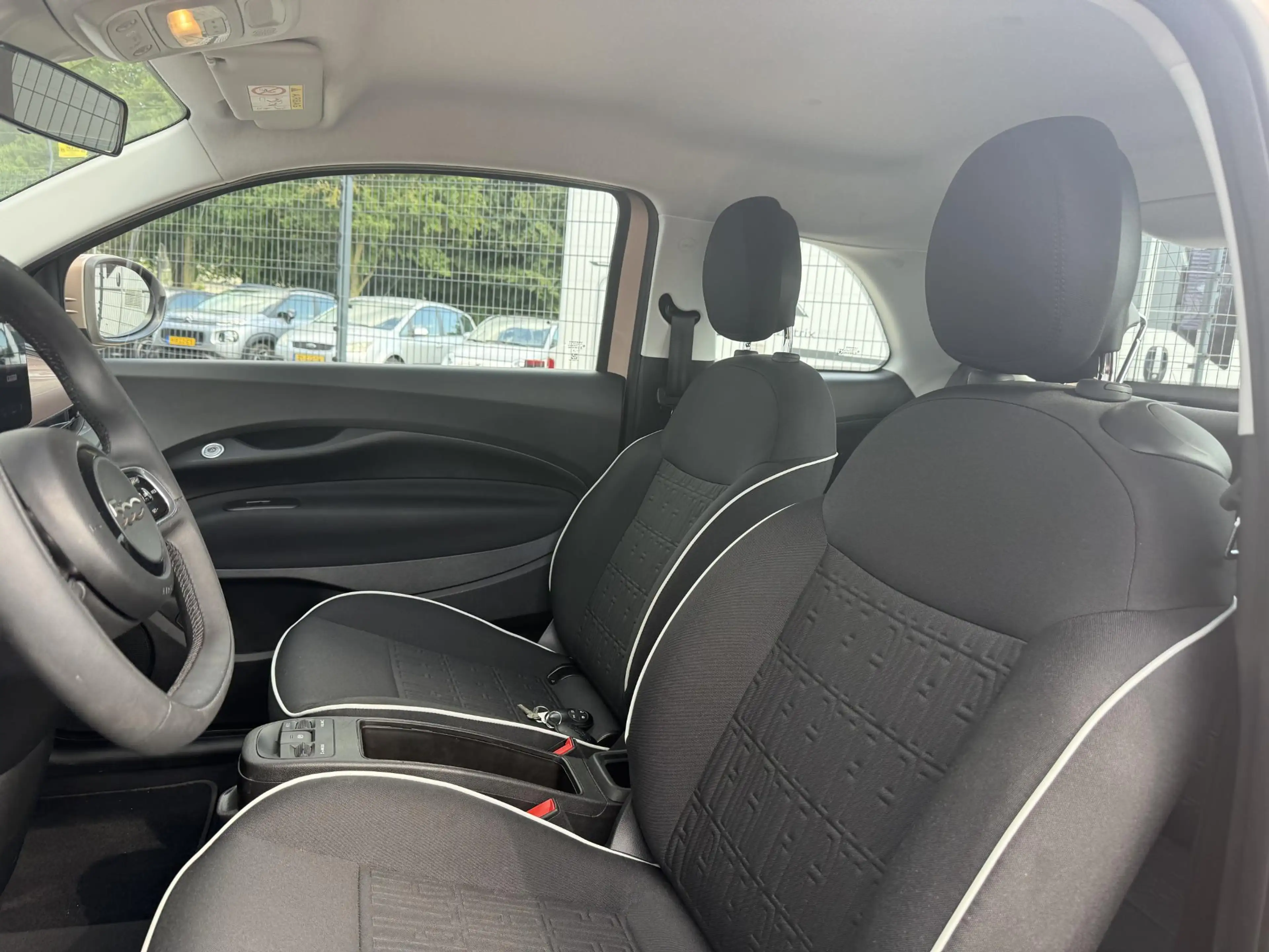 Fiat 500 Urban 42 kWh | 1e Eigenaar | Camera | Cruise Contr — photo 12