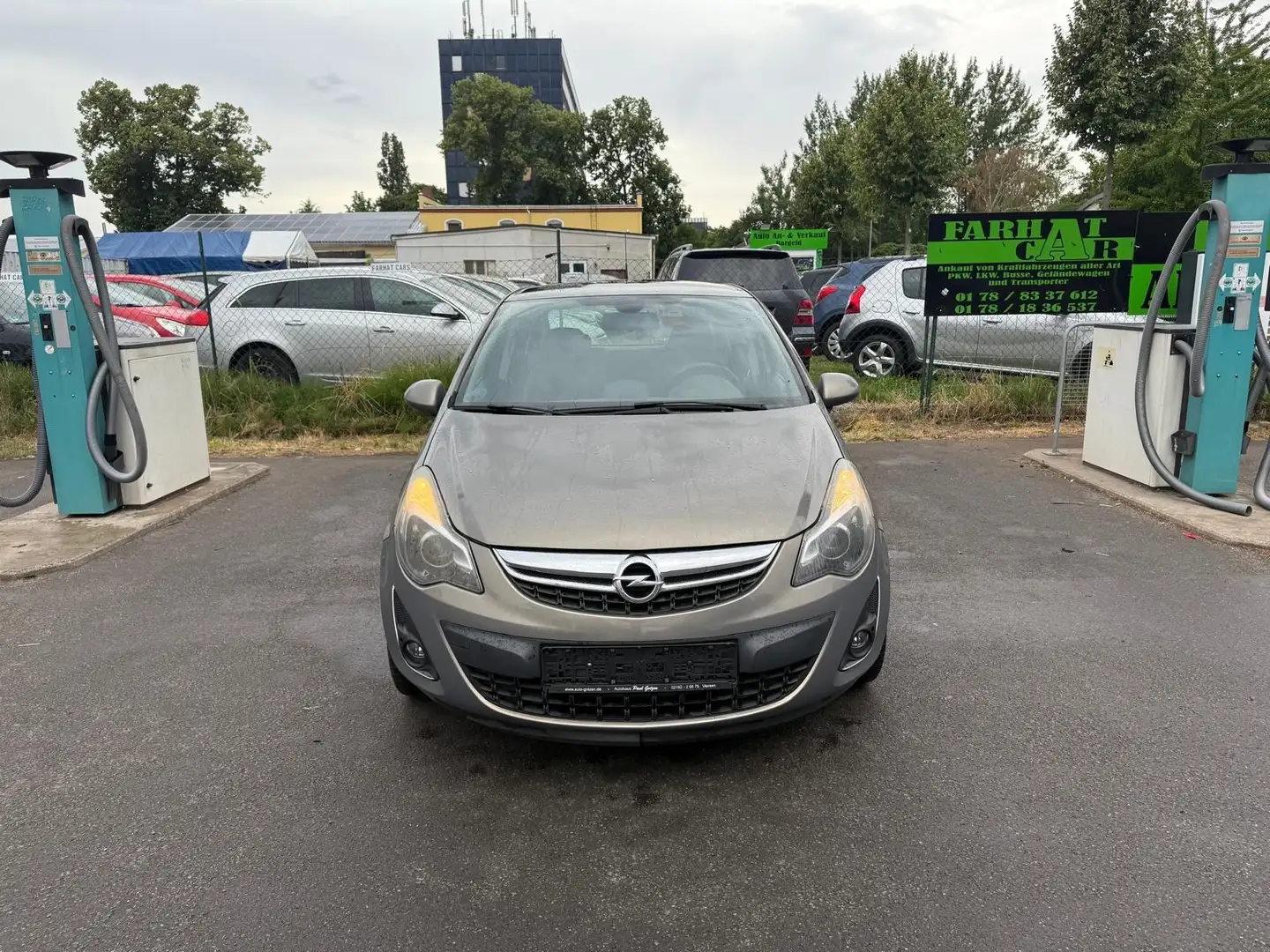 Opel Corsa 1.4 16V Innovation Braun - 2